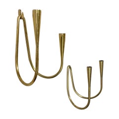Coppia di candelabri da parete in ottone Illums Bolighus Danimarca 1950 Portacandela