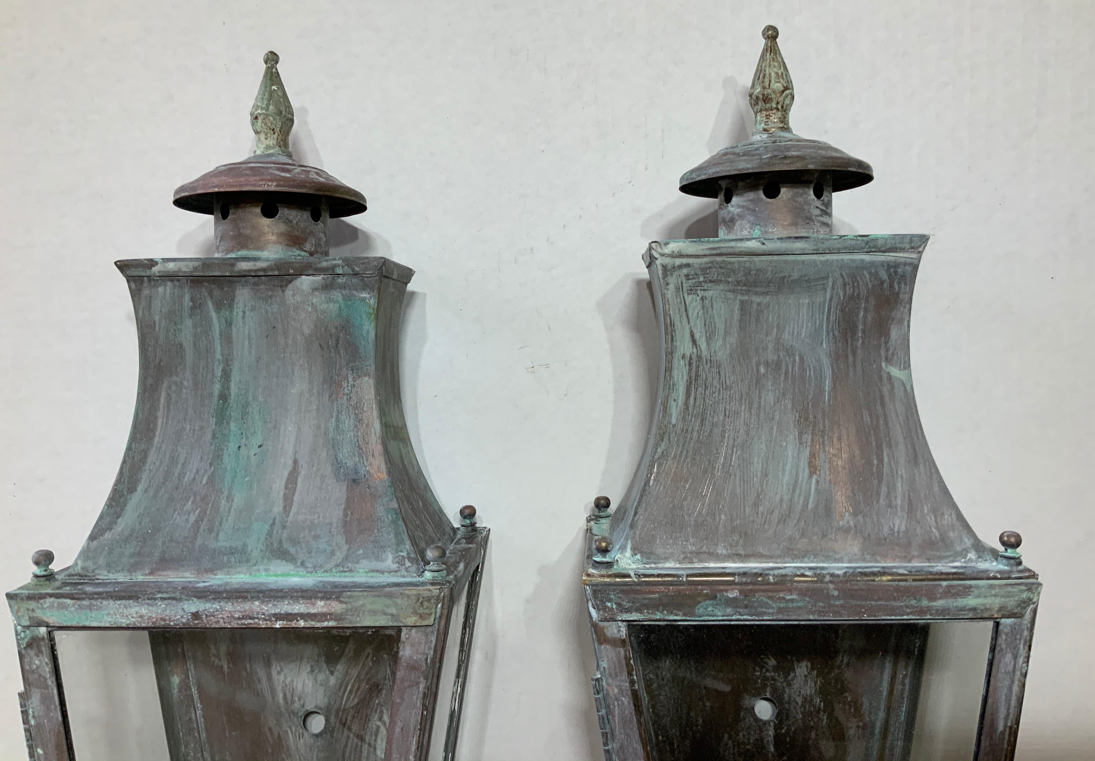 Pair of Wall Hanging Brass Lantern In Good Condition In Delray Beach, FL