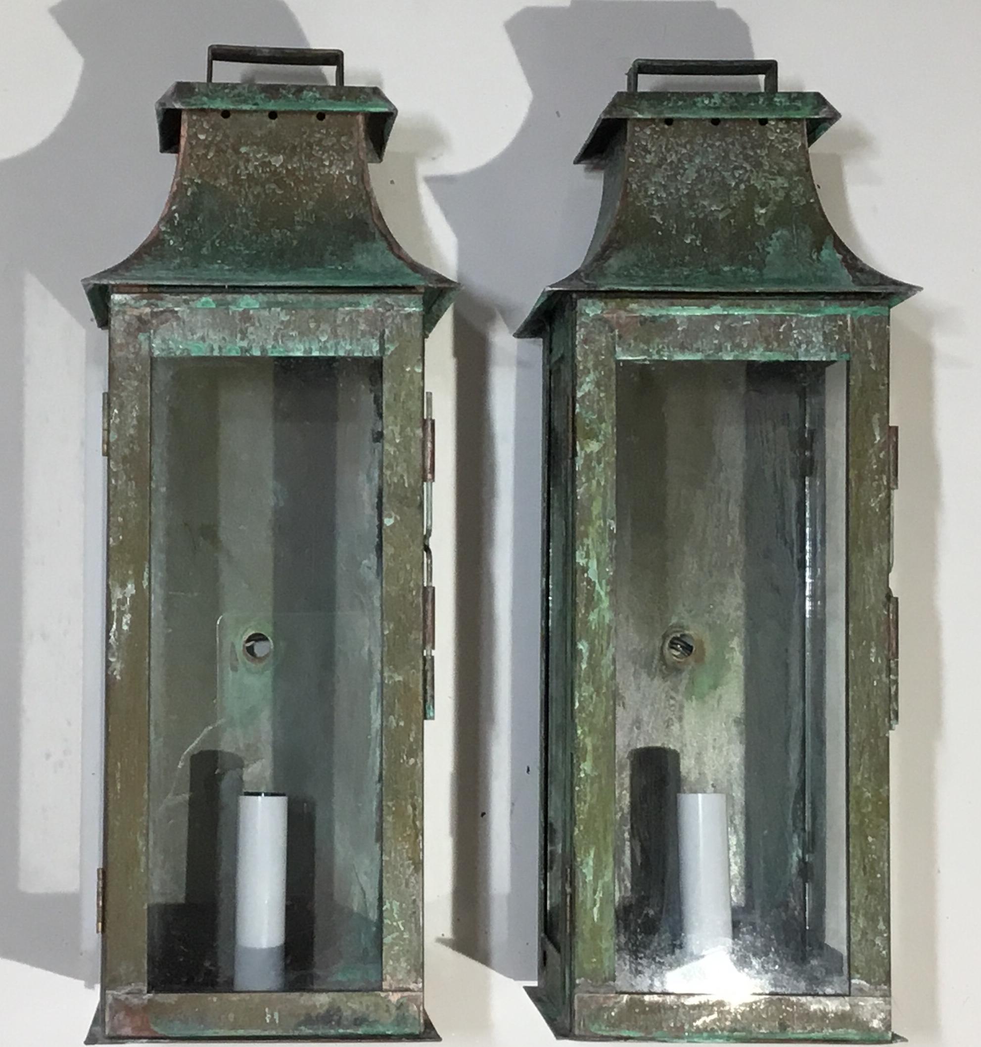 Pair Of Wall Hanging Copper Lantern In Excellent Condition In Delray Beach, FL