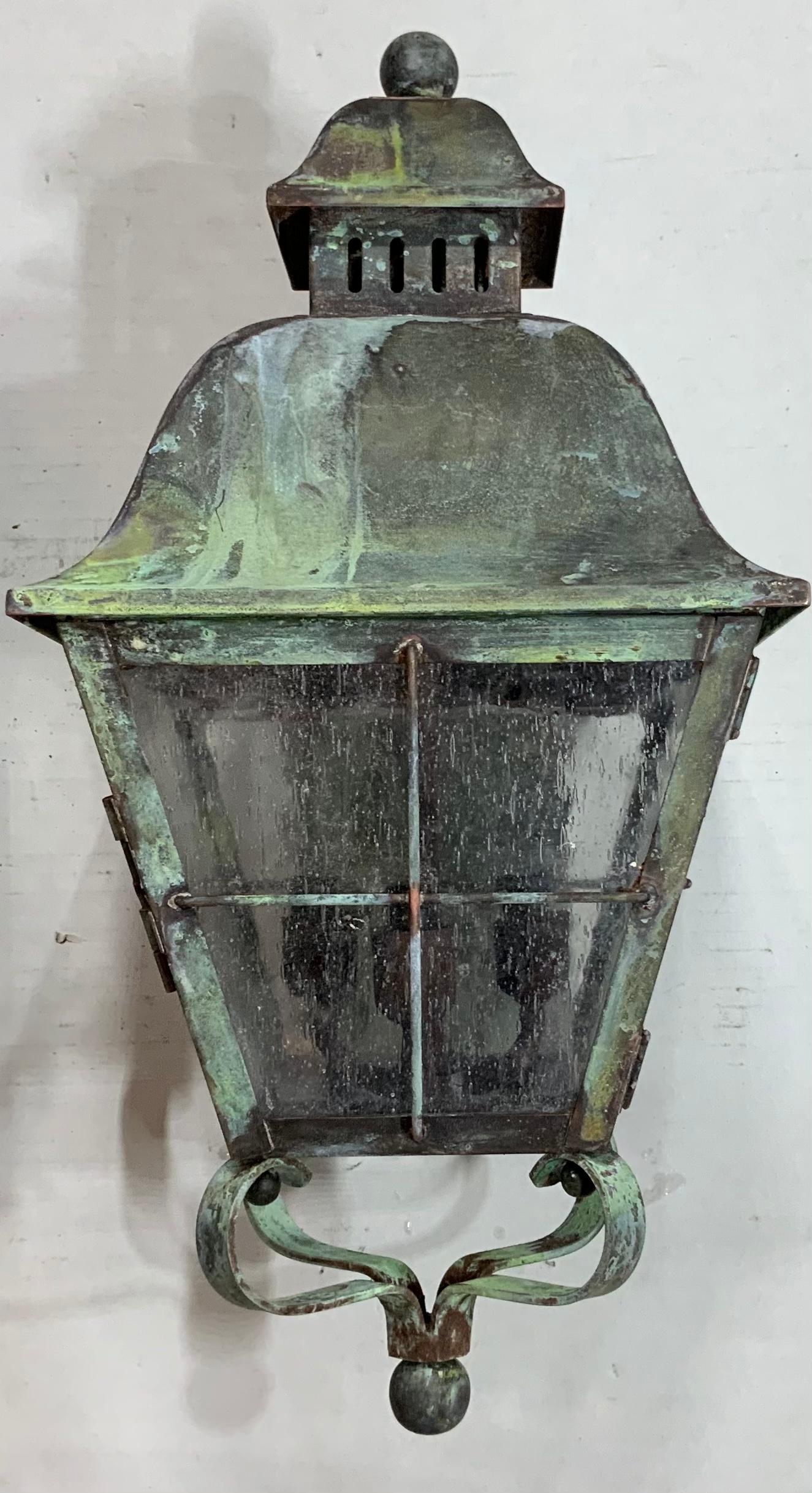 Pair of Wall Hanging Solid Brass Lantern In Good Condition In Delray Beach, FL