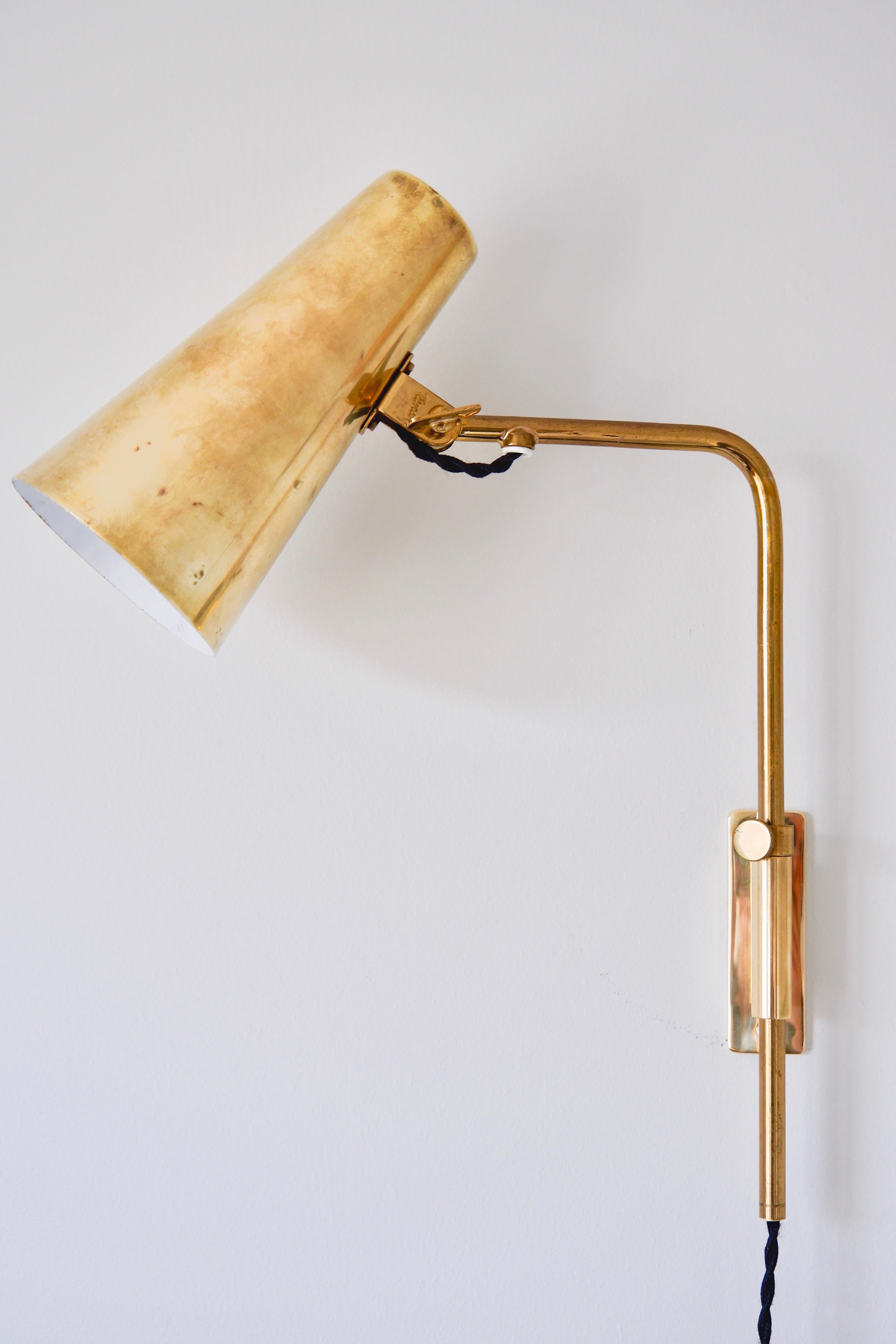Pair of Wall Lamp Designed by Paavo Tynell Model 9459, for Idman Crica 1950 In Fair Condition In Hägersten-Liljeholmen, Stockholms län