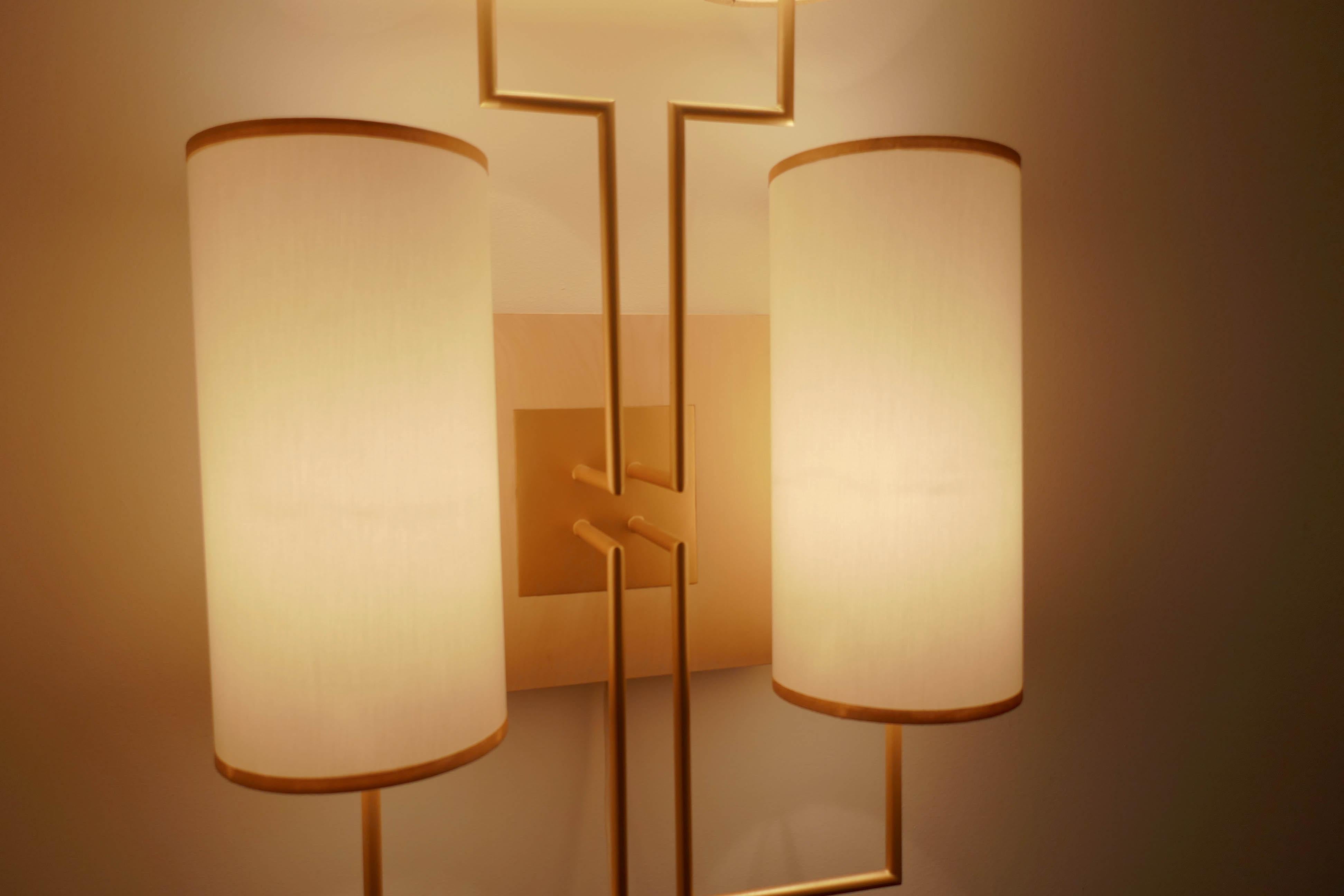 Varnished Pair of Wall Lamp Sconce in Gold Patina and White Lamp Shades For Sale