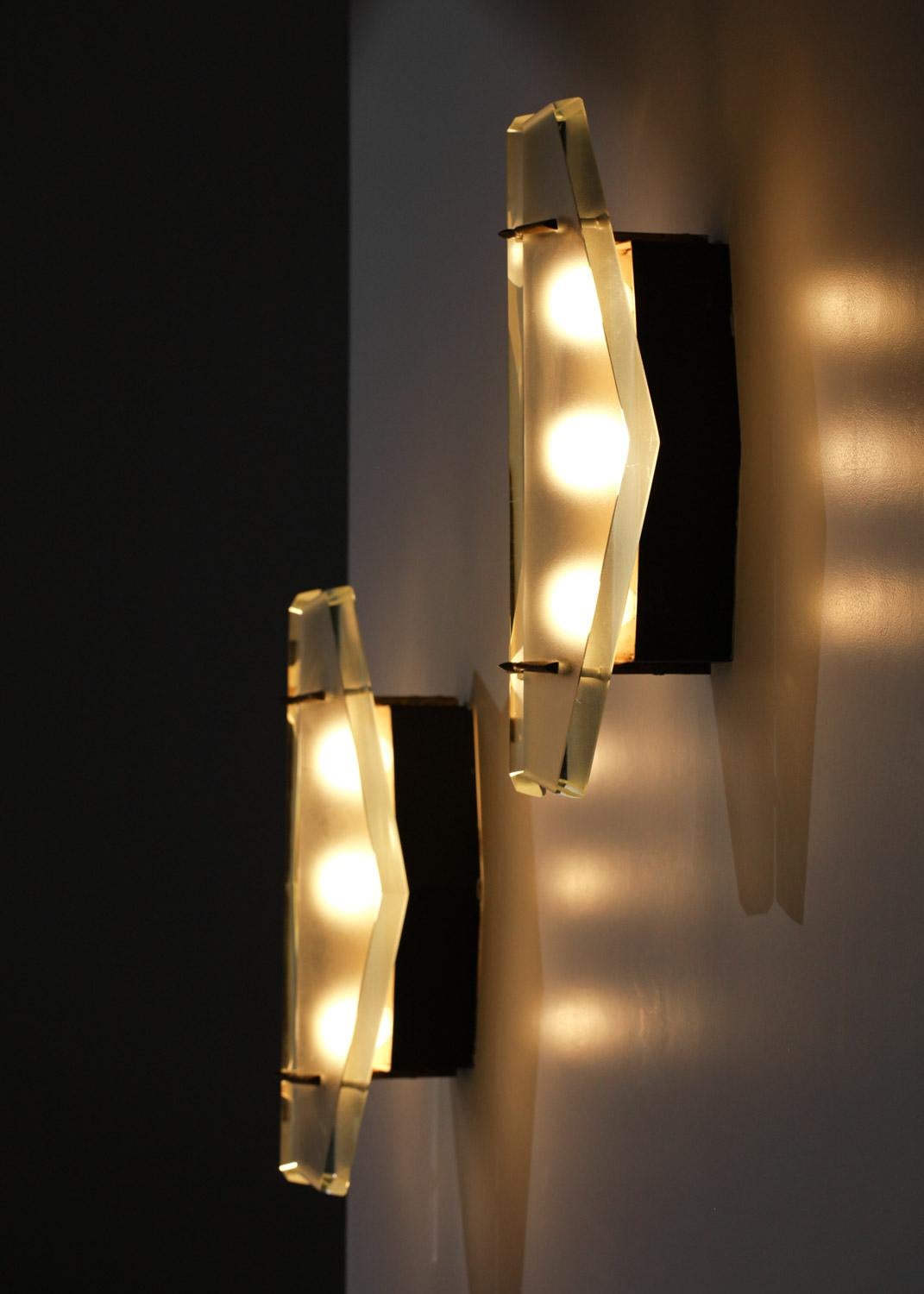 pair of wall lamps 