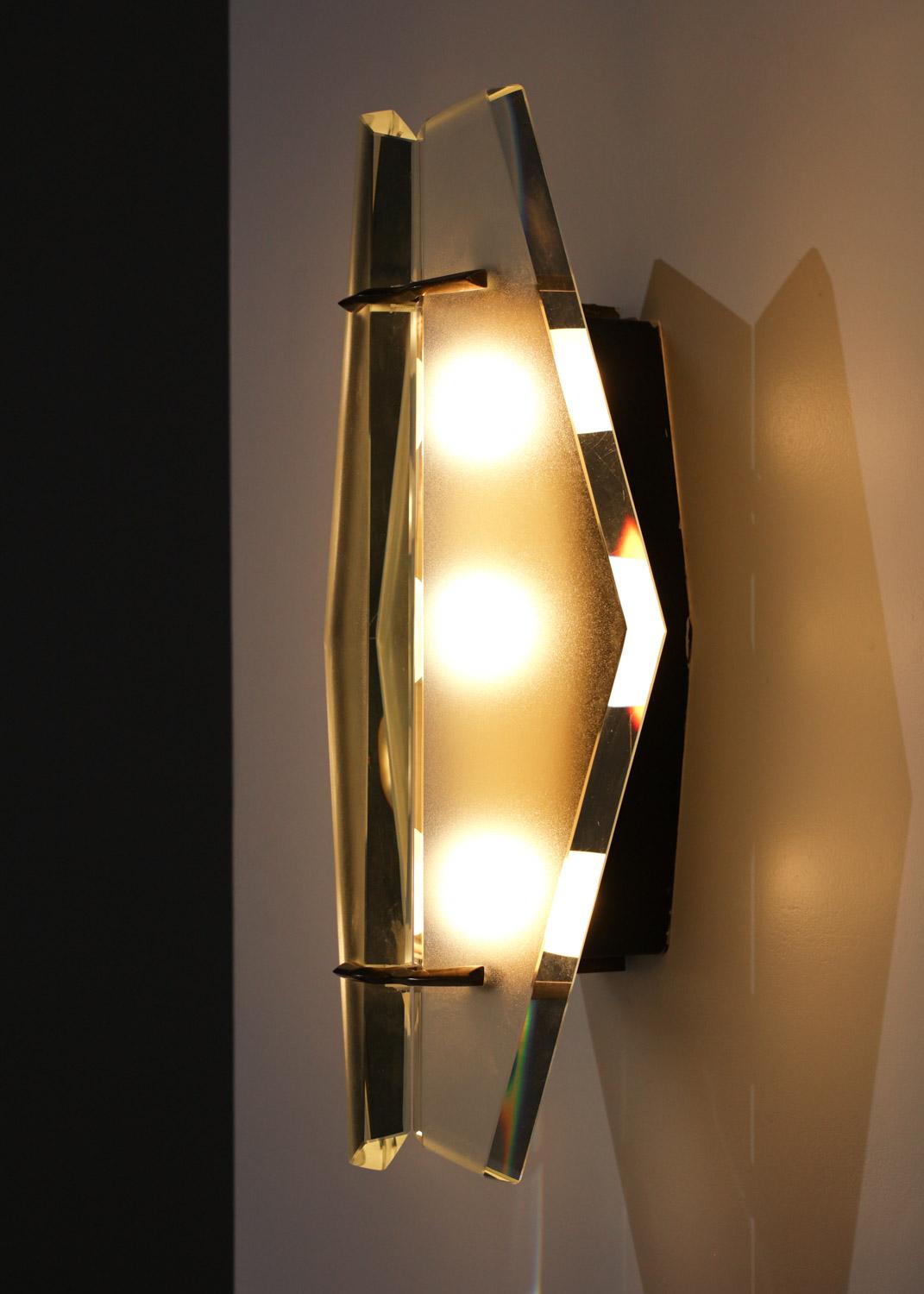 pair of wall lamps 