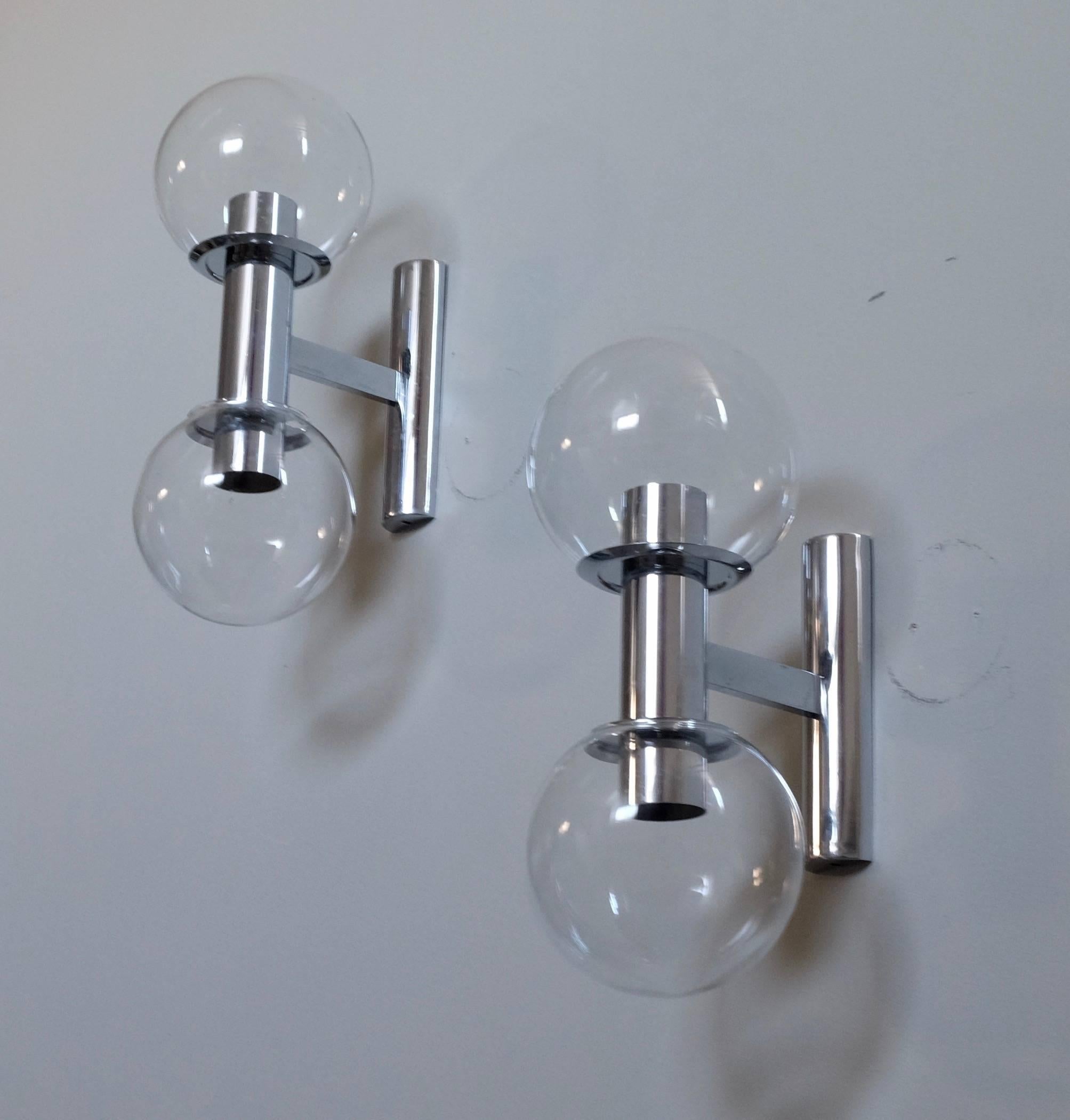 Mid-20th Century Pair of Wall Lamps, 1960s For Sale