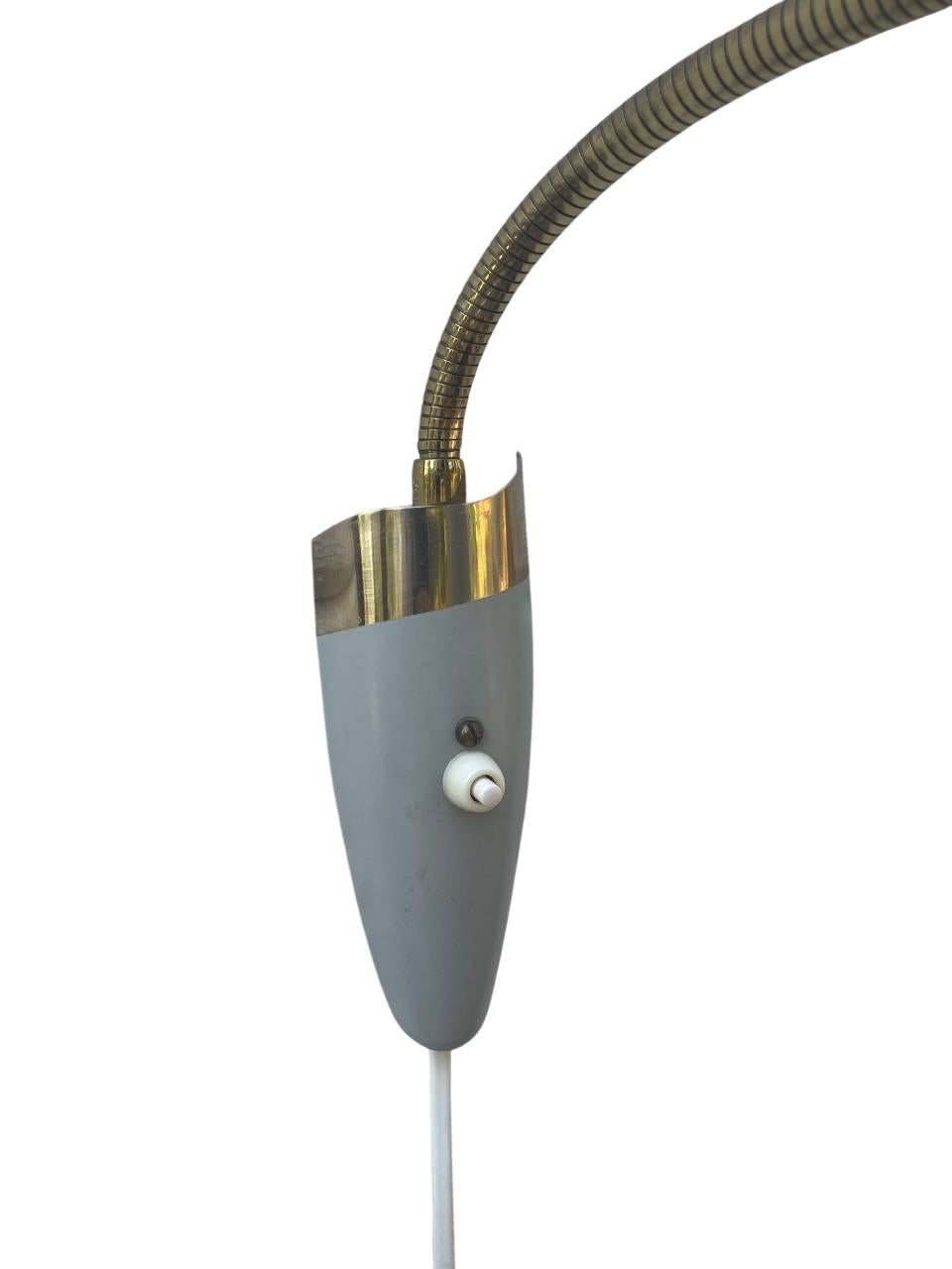 Paar Wandlampen, von Arvid Böhlmarks Lampfabrik, Model No. 8845, Schweden, 1950er Jahre (Mitte des 20. Jahrhunderts) im Angebot
