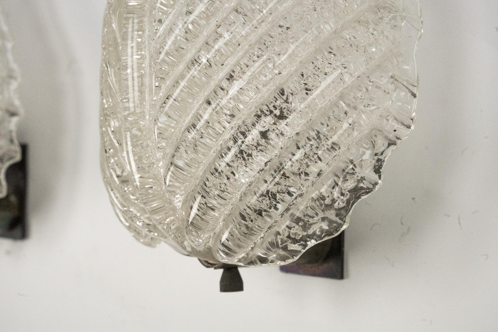 Pareja de apliques de Ercole Barovier en cristal de Murano Rugiadoso, Italia Años 50 siglo XX en venta