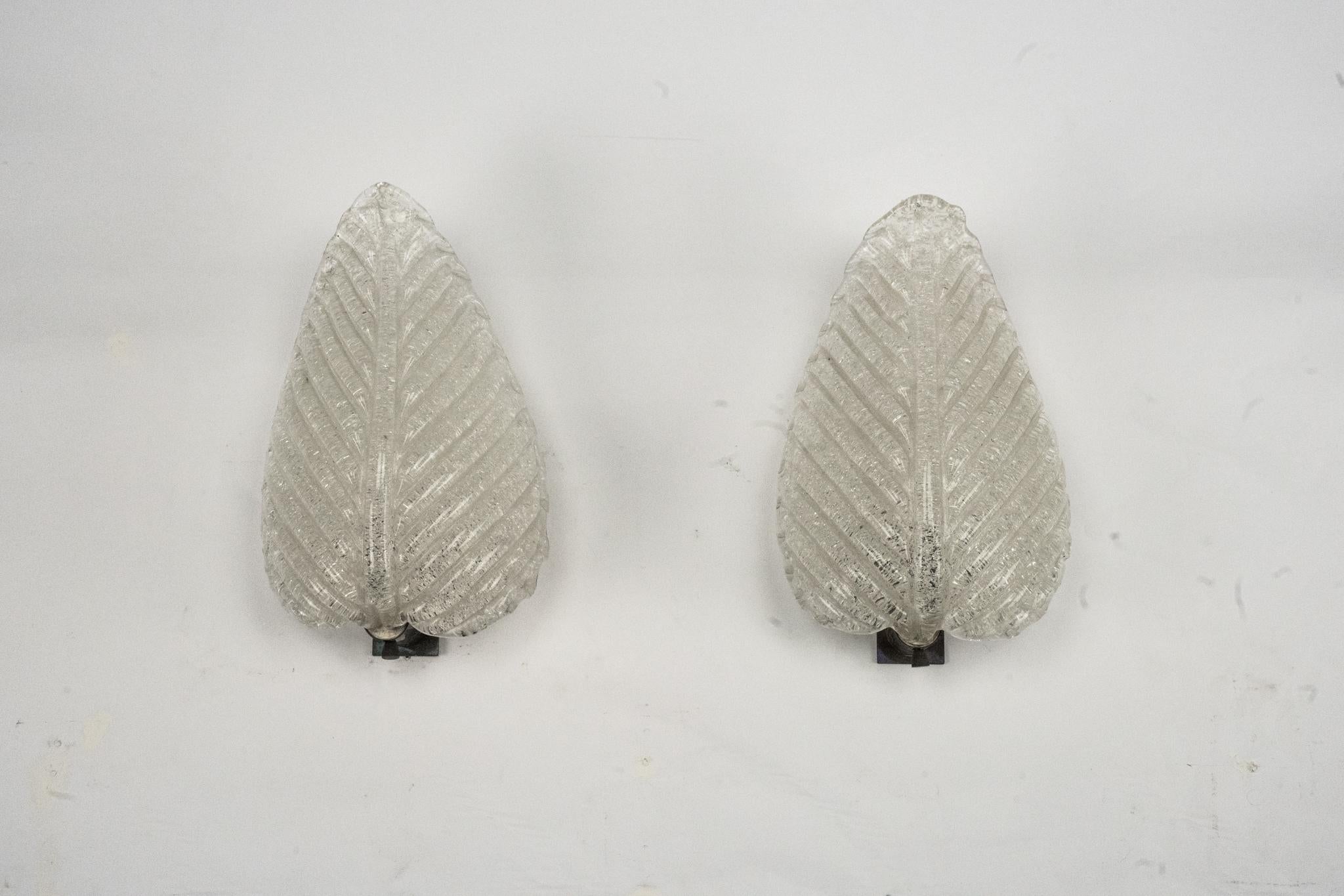 Pareja de apliques de Ercole Barovier en cristal de Murano Rugiadoso, Italia Años 50 en venta 1