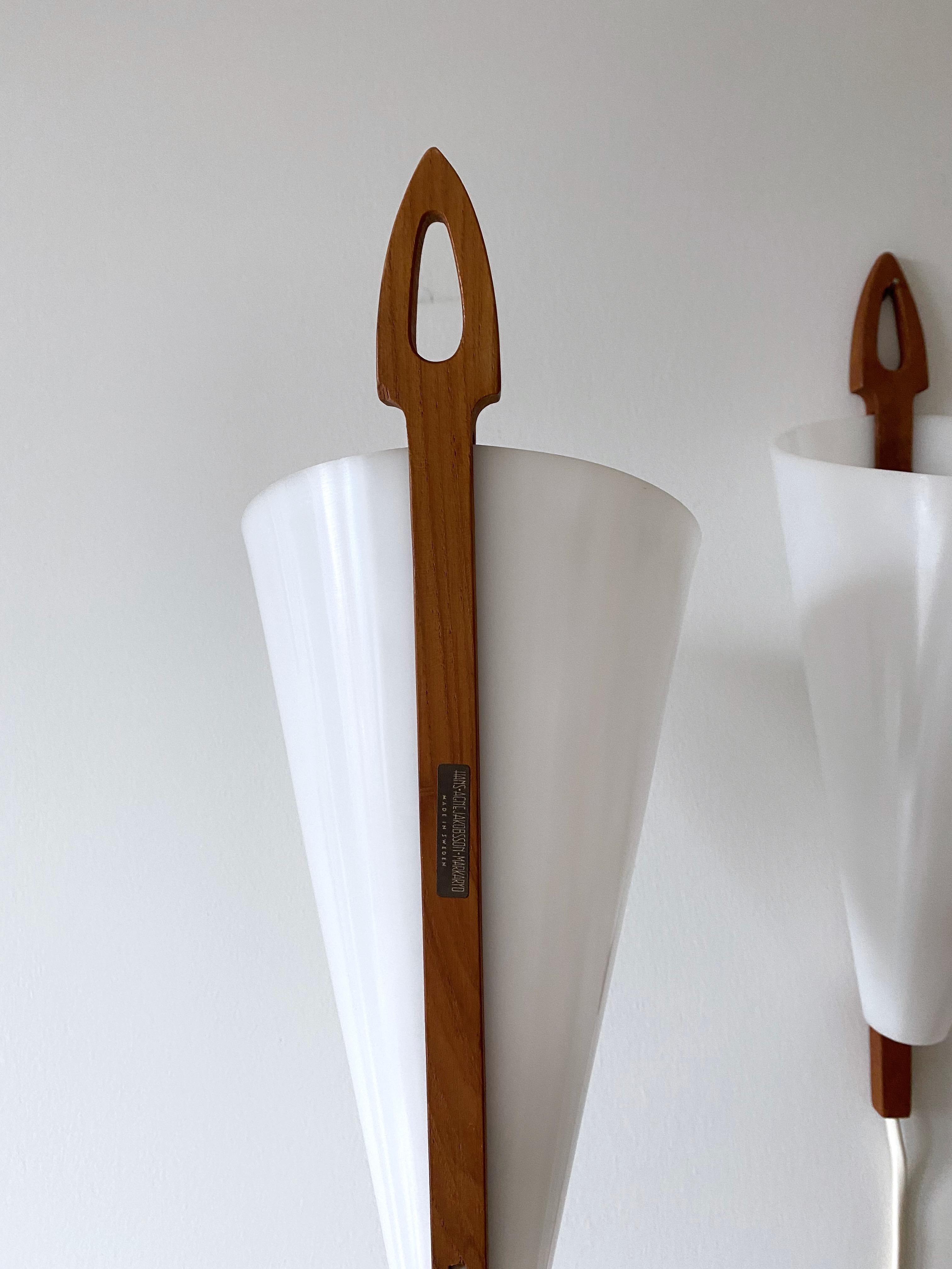 Mid-20th Century Pair of Wall lamps by Hans-Agne Jakobsson For Sale