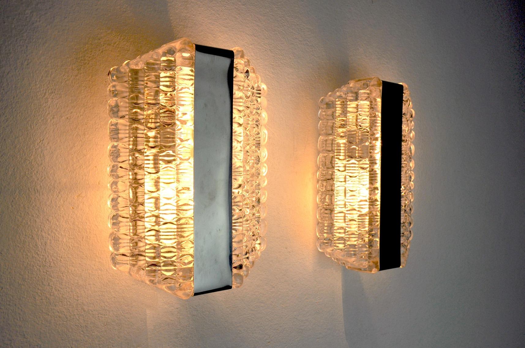Paire de lampes murales Kaiser Leuchten en verre dépoli, Allemagne, 1960 Bon état - En vente à BARCELONA, ES
