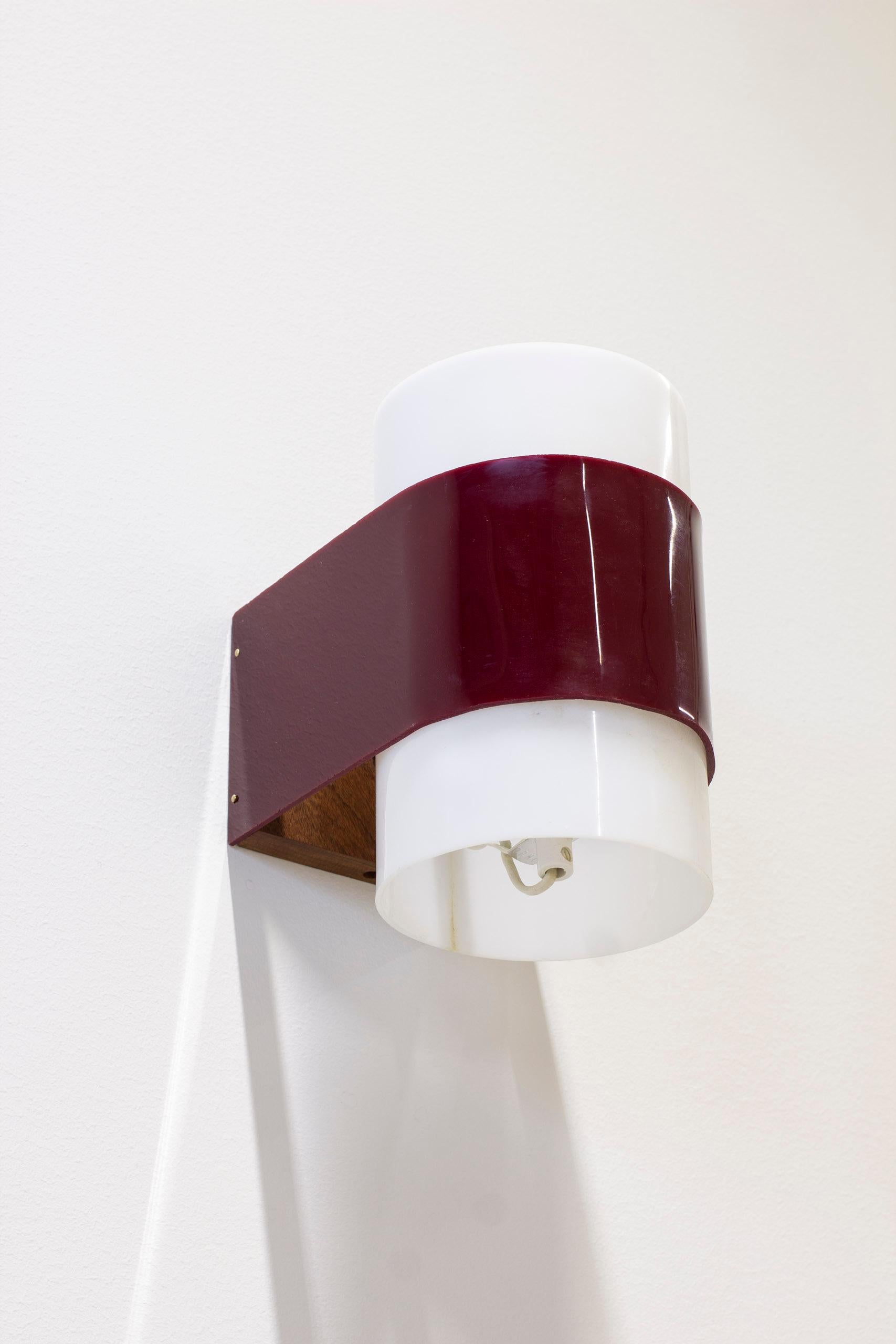 Coppia di lampade da parete di Yki Nummi. Prodotto in Finlandia da Orno, anni '50-'60. in vendita 5
