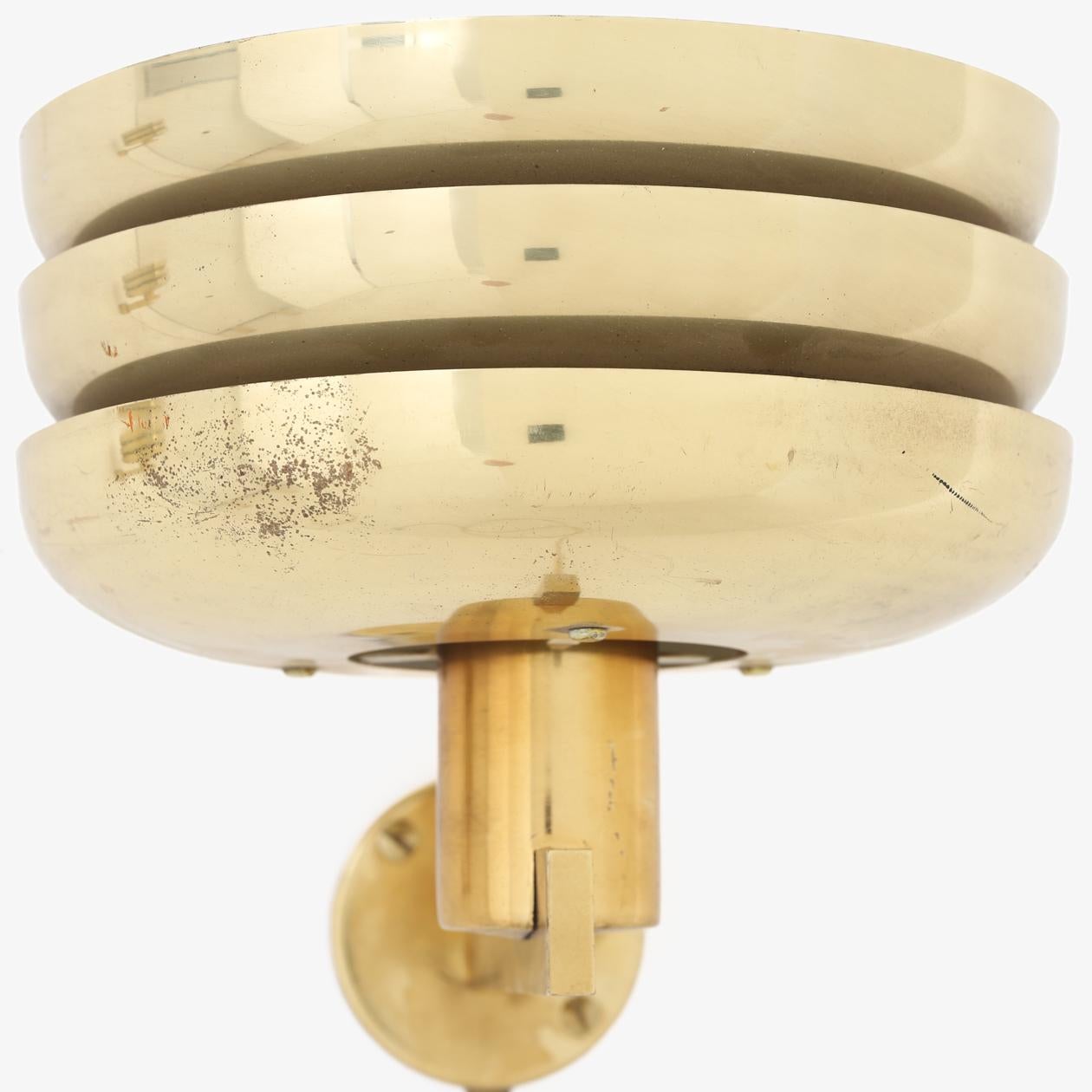 20th Century Pair of Wall Lamps in Brass by Hans-Agne Jakobsson For Sale