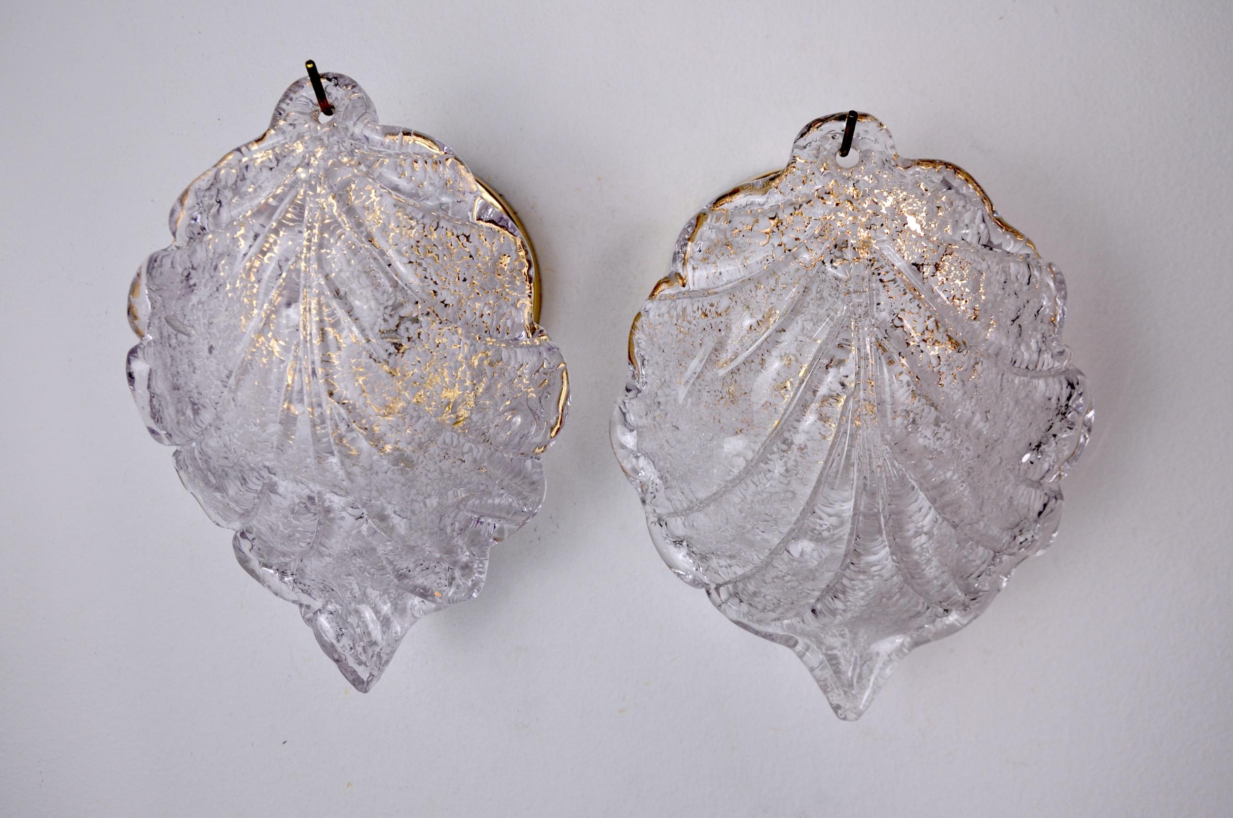 Italian Pair of Wall Lamps Leaf by Murano Mazzega in Frosted Glass Italy 1970 For Sale