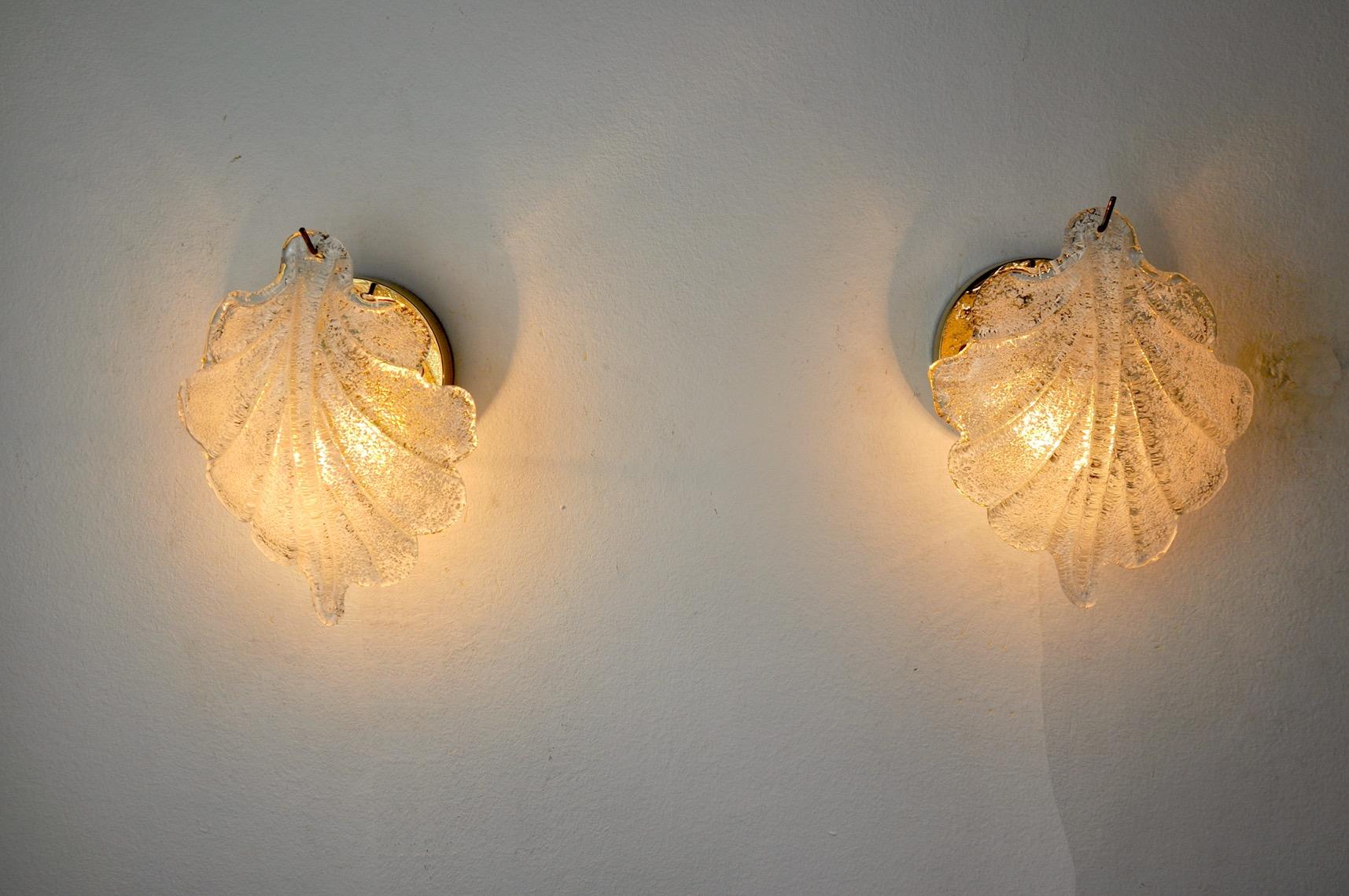Late 20th Century Pair of Wall Lamps 