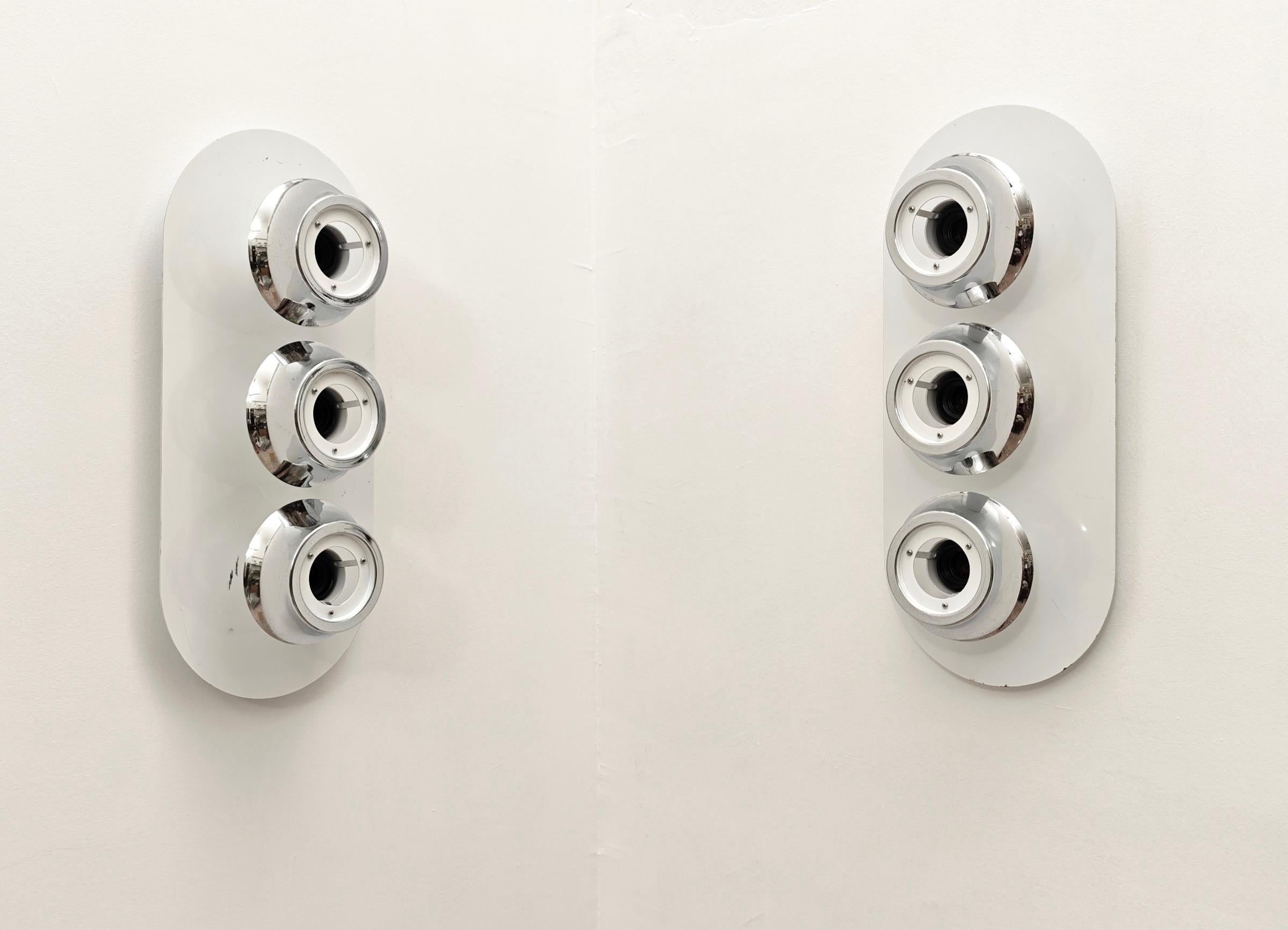 Paire d'appliques en métal émaillé et aluminium Esperia Italie 70s Mid-Century en vente 4