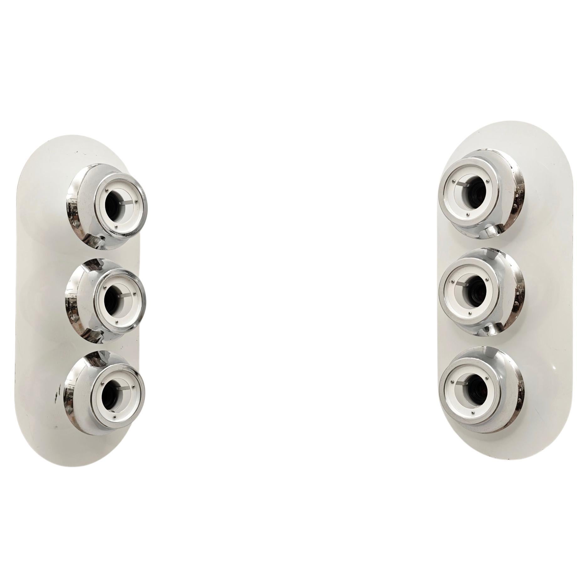 Paire d'appliques en métal émaillé et aluminium Esperia Italie 70s Mid-Century en vente