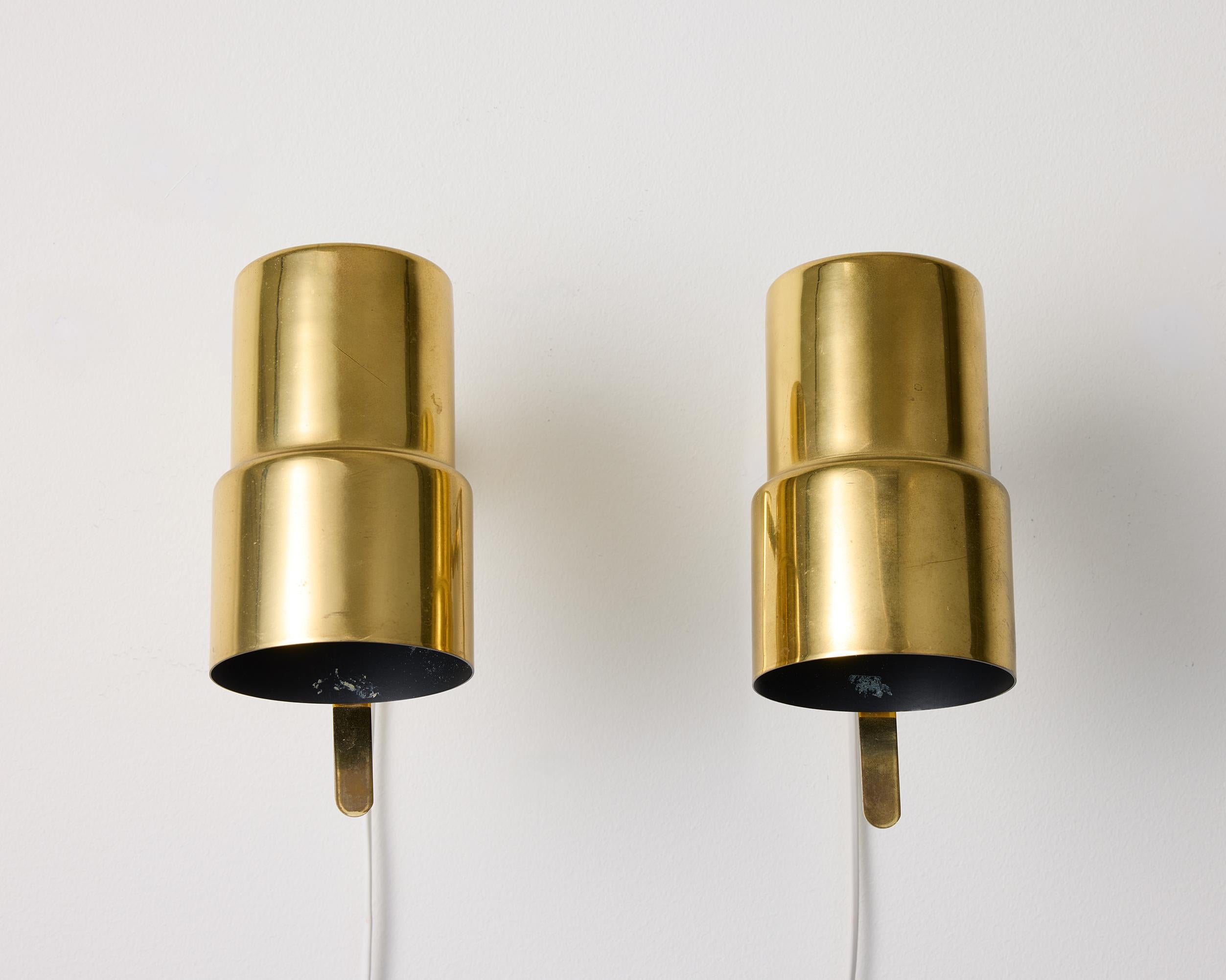 Milieu du XXe siècle Paire d'appliques Modèle 294L par Hans-Agne Jakobsson - Suède, années 1960 en vente