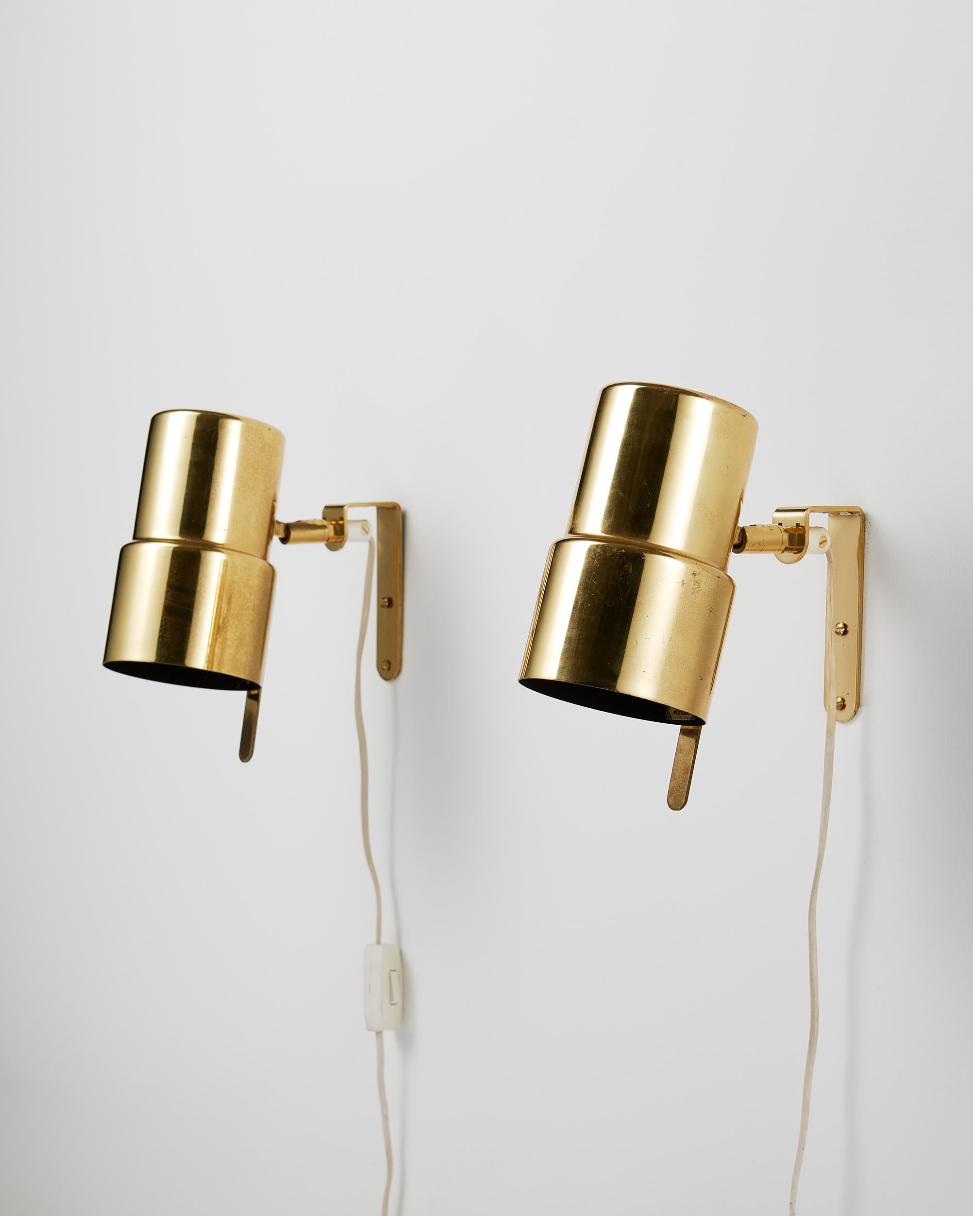 Mid-Century Modern Pair of Wall Lamps Model V-324 Designed by Hans-Agne Jakobsson, Sweden, 1960s