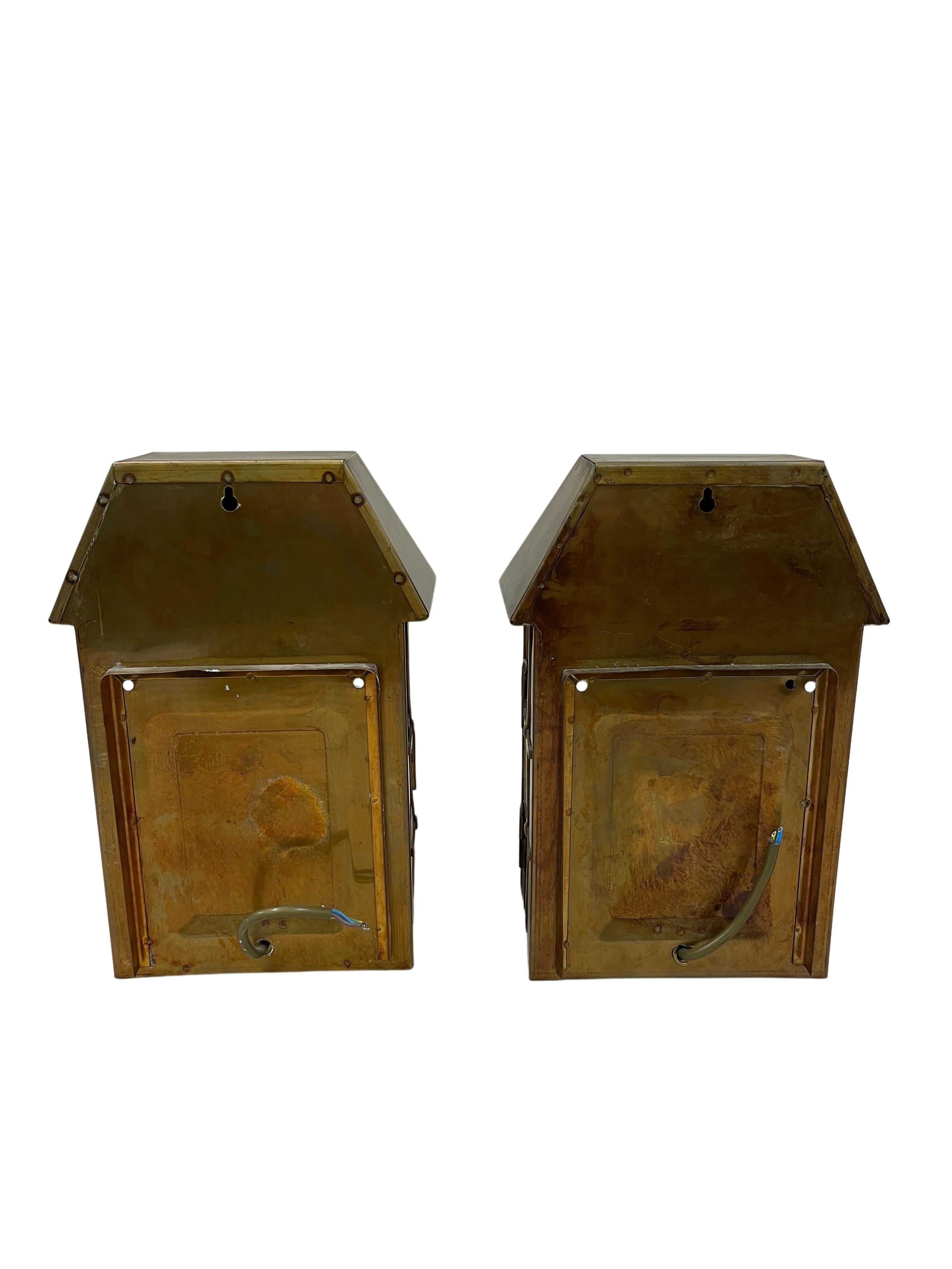 Mid-Century Modern Pair of wall lamps, patinated brass, architectural form, Mid Century  For Sale