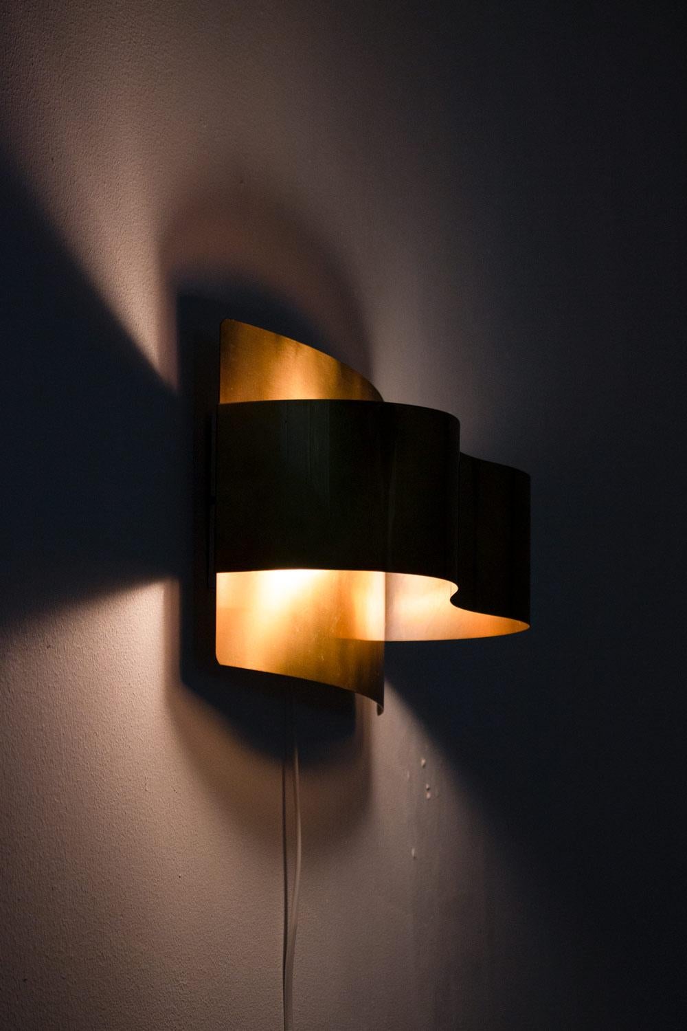 Pair of Wall Lamps / Sconces by Peter Celsing for Falkenbergs, Sweden im Zustand „Gut“ in Karlstad, SE