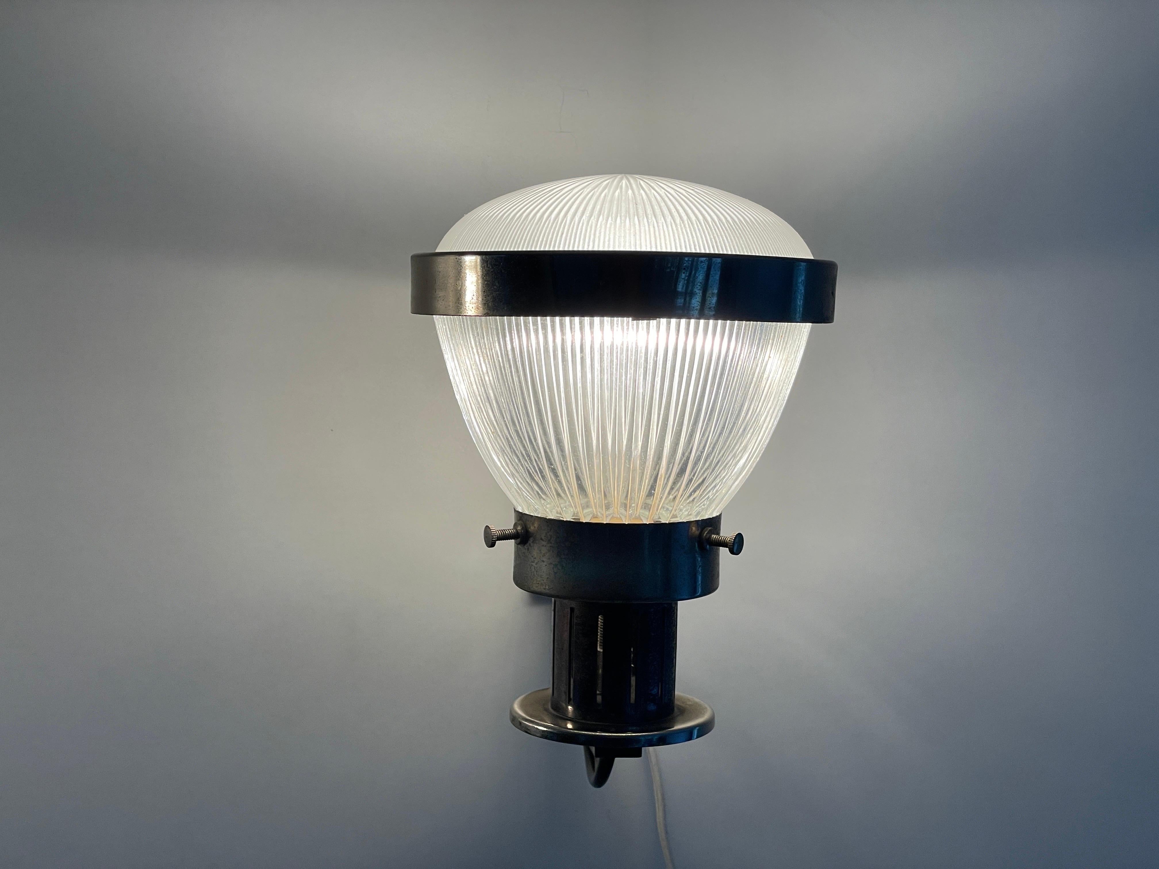 Coppia di lampade da parete non attribuite Ignazio Gardella per Azucena, anni '60, Italia in vendita 8