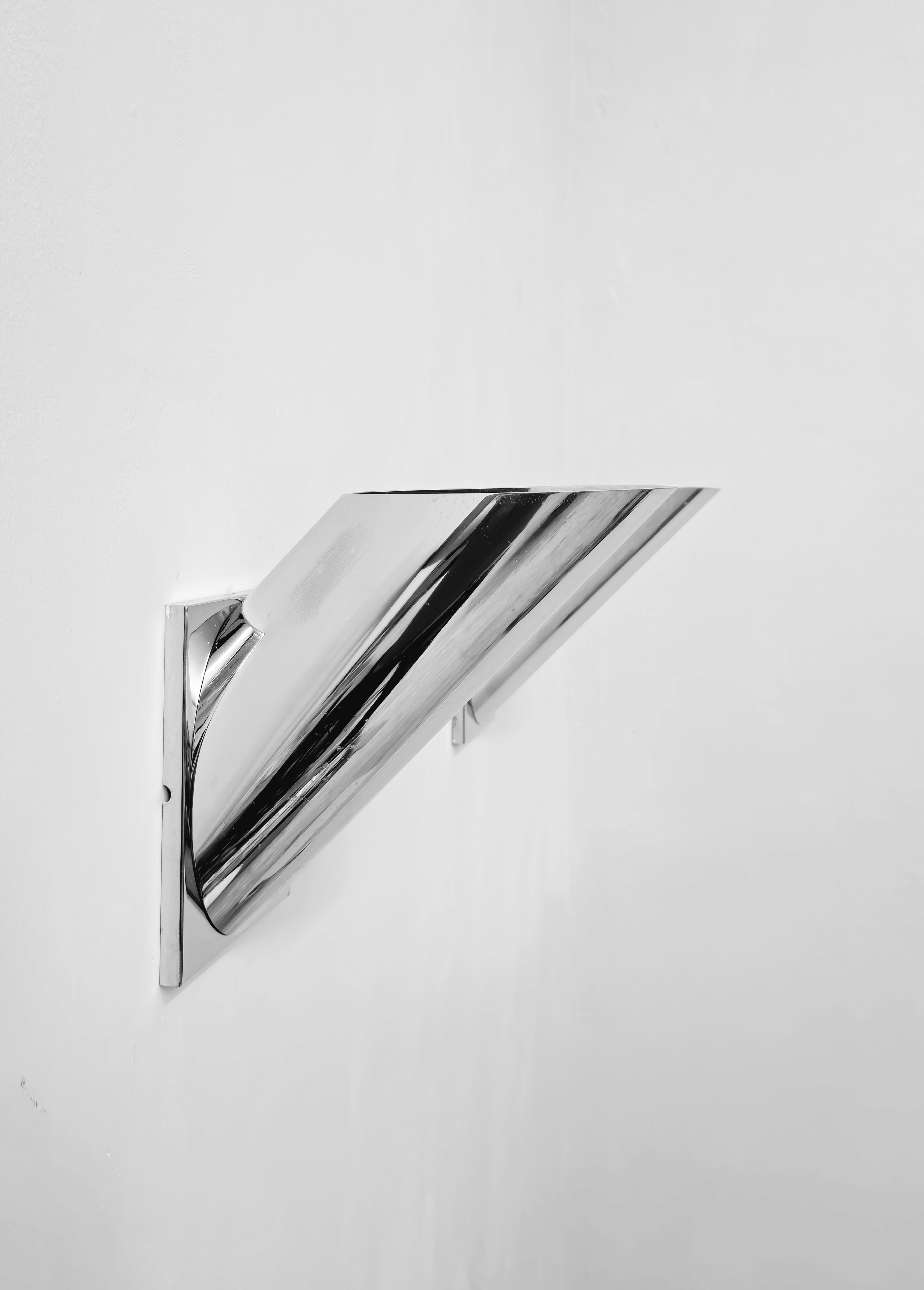 Paar Wandleuchten Stilnovo Verchromt  Midcentury Modern Design Italien 1970er Jahre (Metall) im Angebot