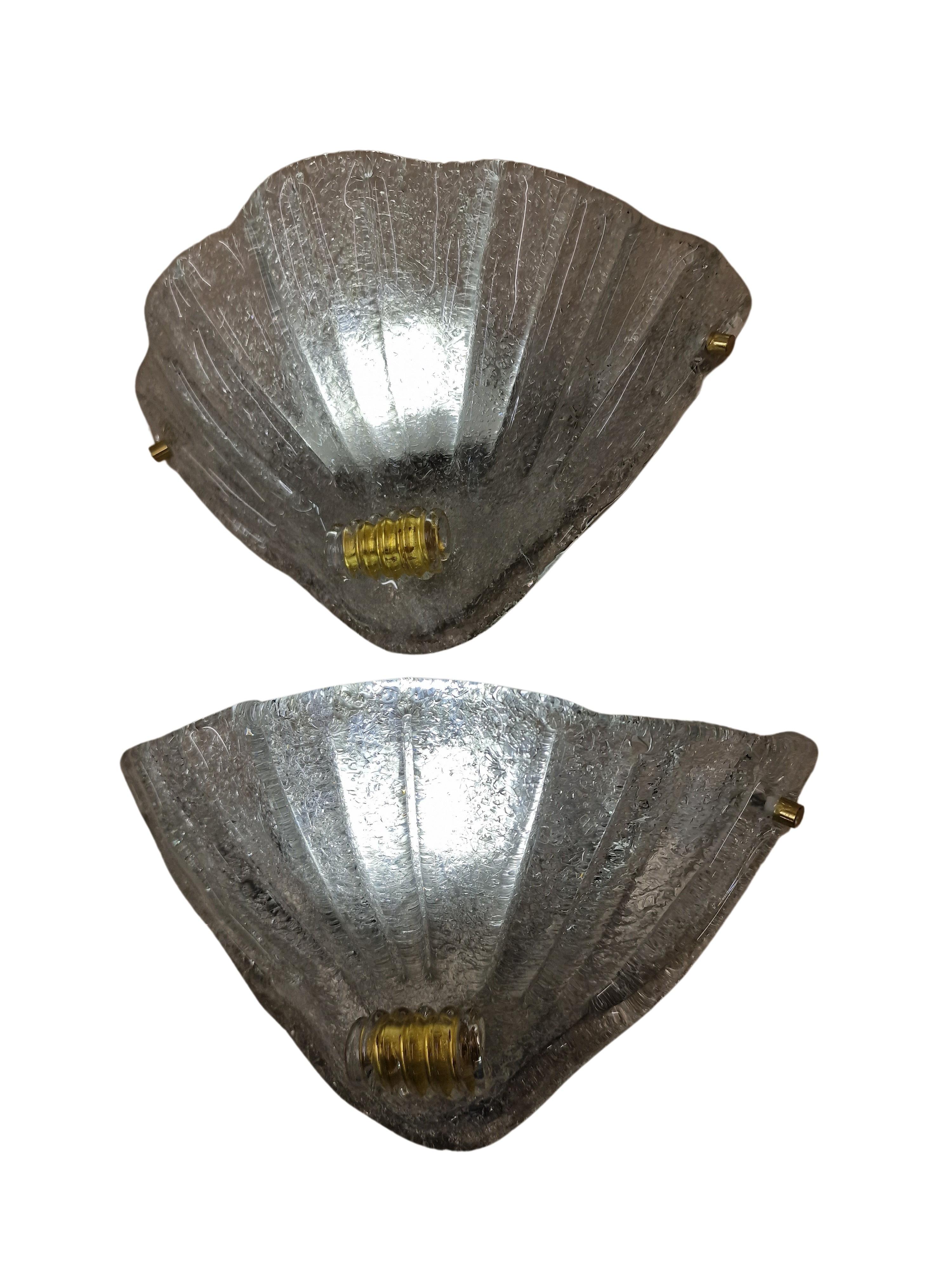 Mid-Century Modern Pair of wall lights, appliques, shell, 1980s Murano design Barovier & Toso Italy For Sale
