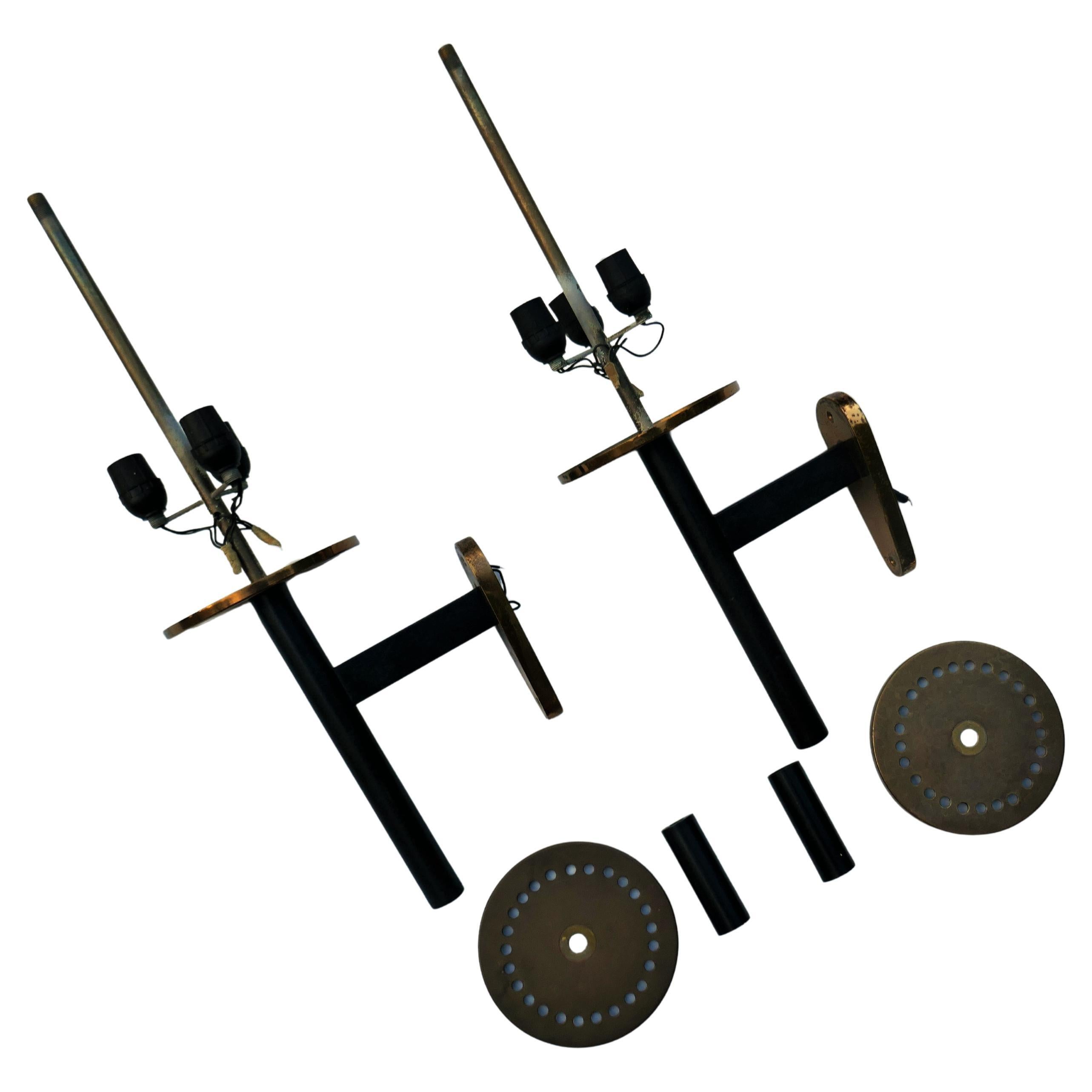 Pair of wall lights attributed to Stilnovo in vendita 10