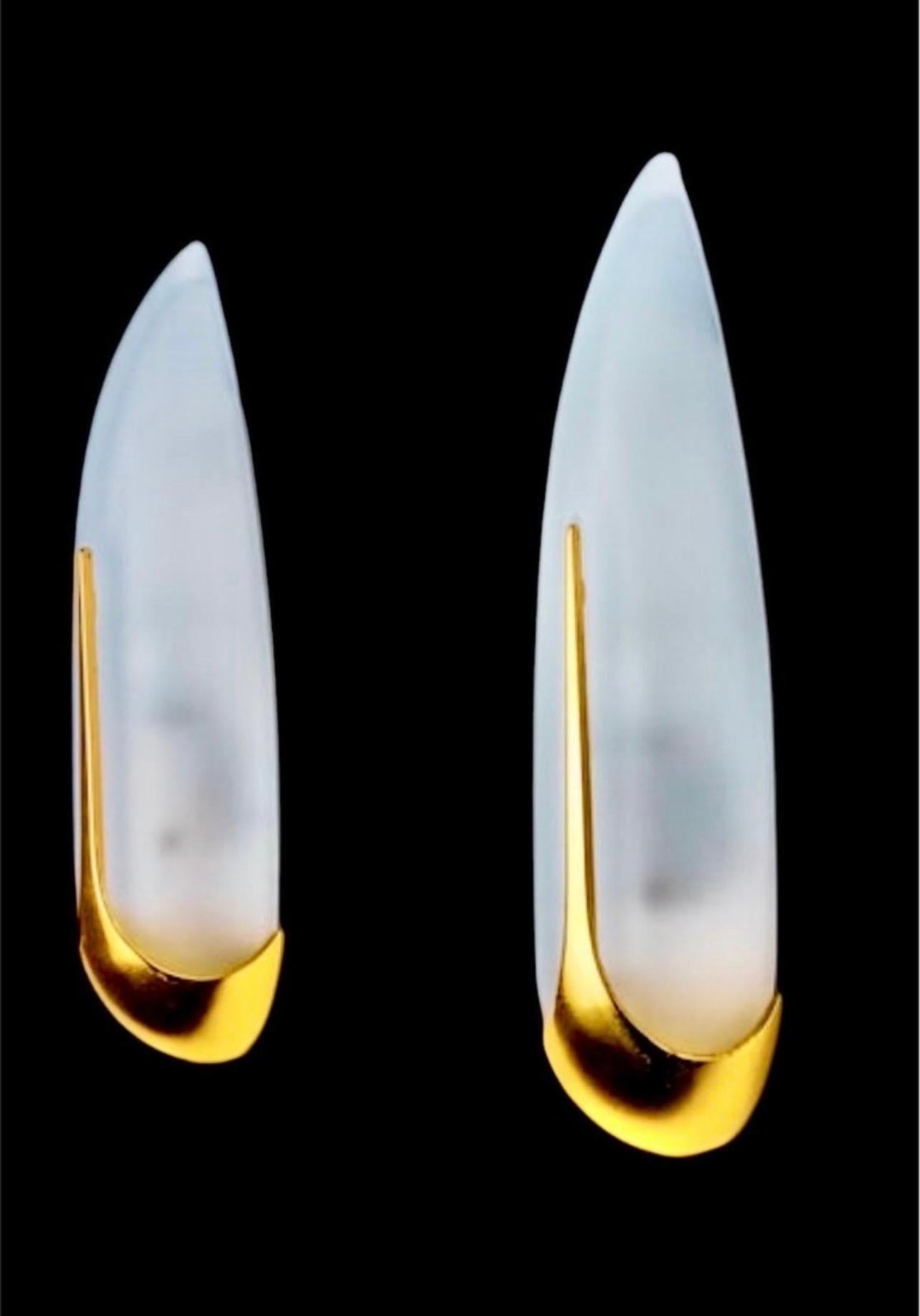 Pareja de apliques de Idearte, cristal ahumado y metal dorado, España, 1980 Español en venta