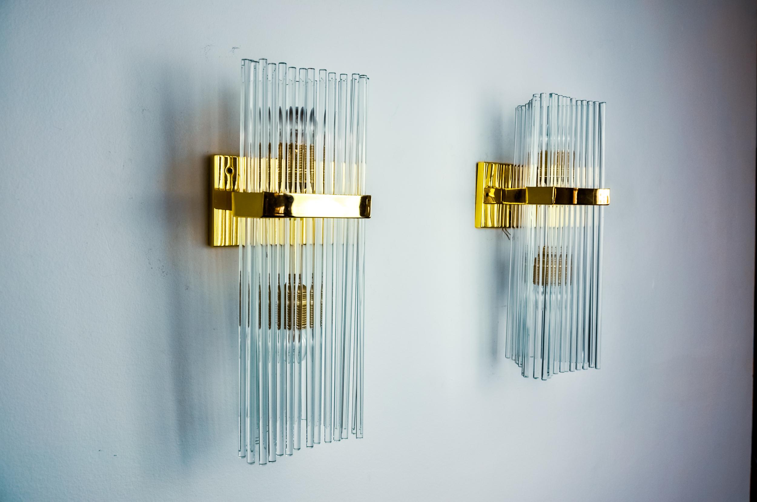 Late 20th Century Pair of wall lights by Sciolari for Lightolier, Italy, 1970 For Sale