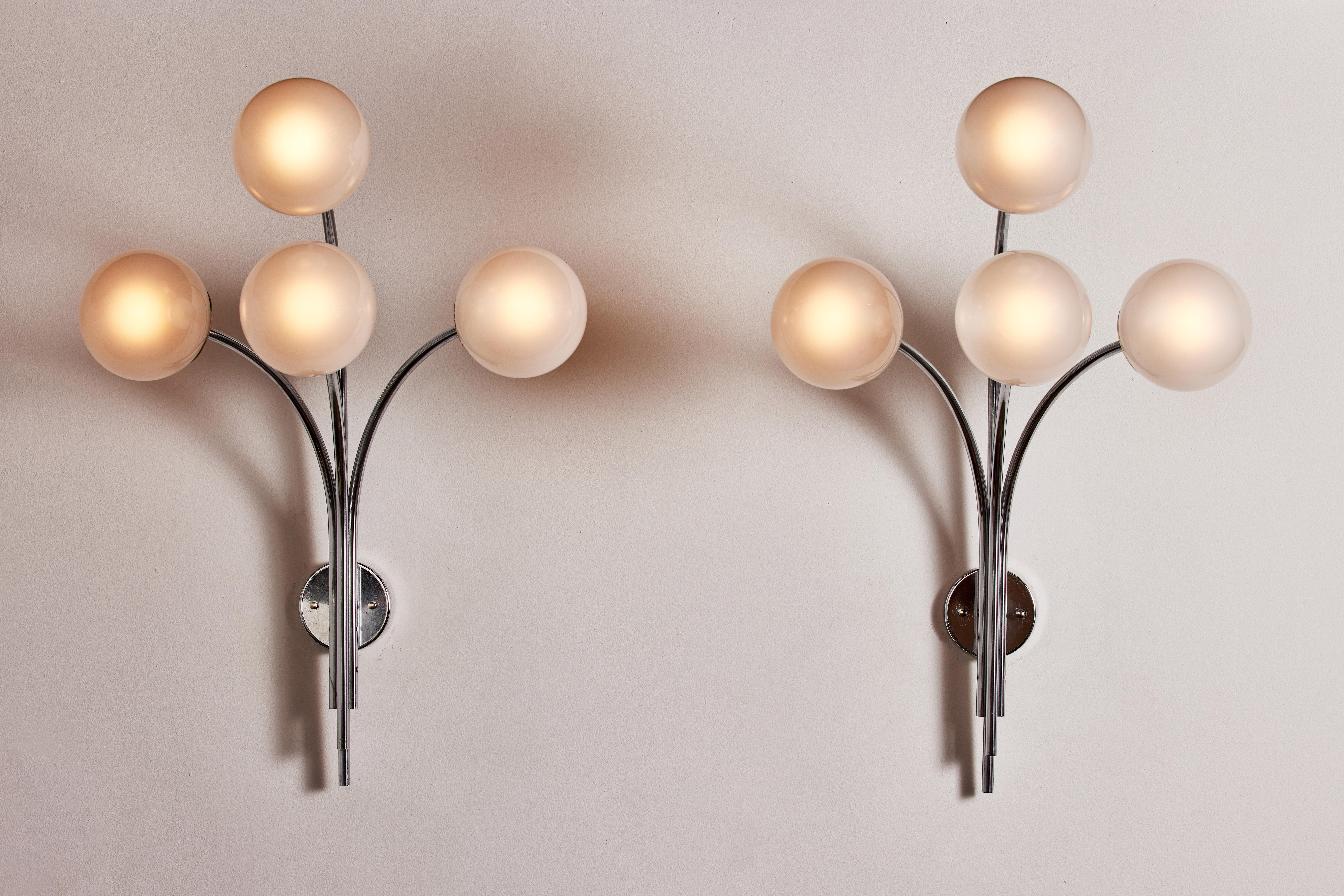 Mid-Century Modern Pair of Model 257 Wall Lights by Sergio Asti for Arteluce For Sale