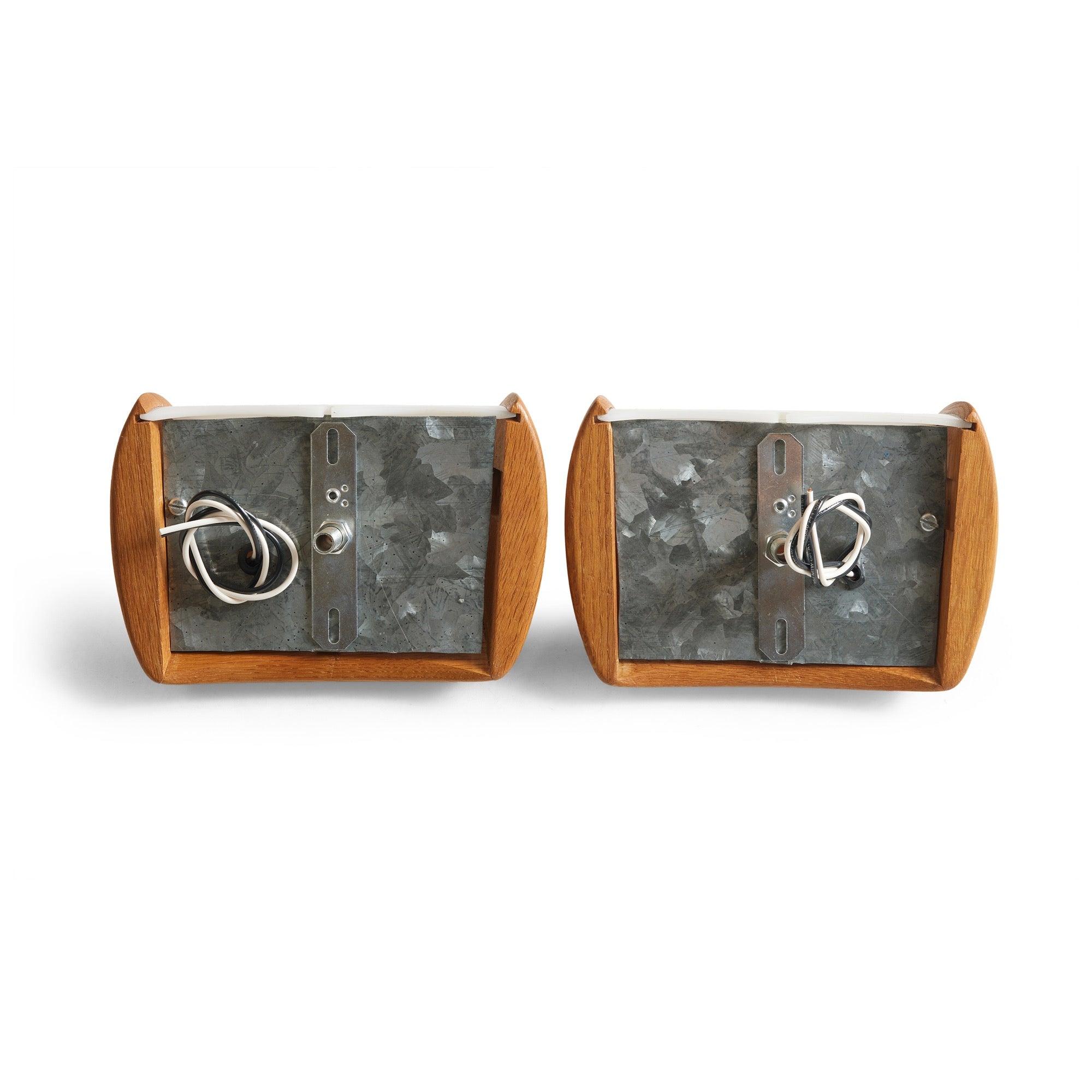 Pareja de apliques de Uno & Östen Kristiansson para Luxus en Excelente estado para la venta en Sagaponack, NY