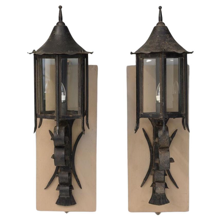 Coppia di lampade da parete