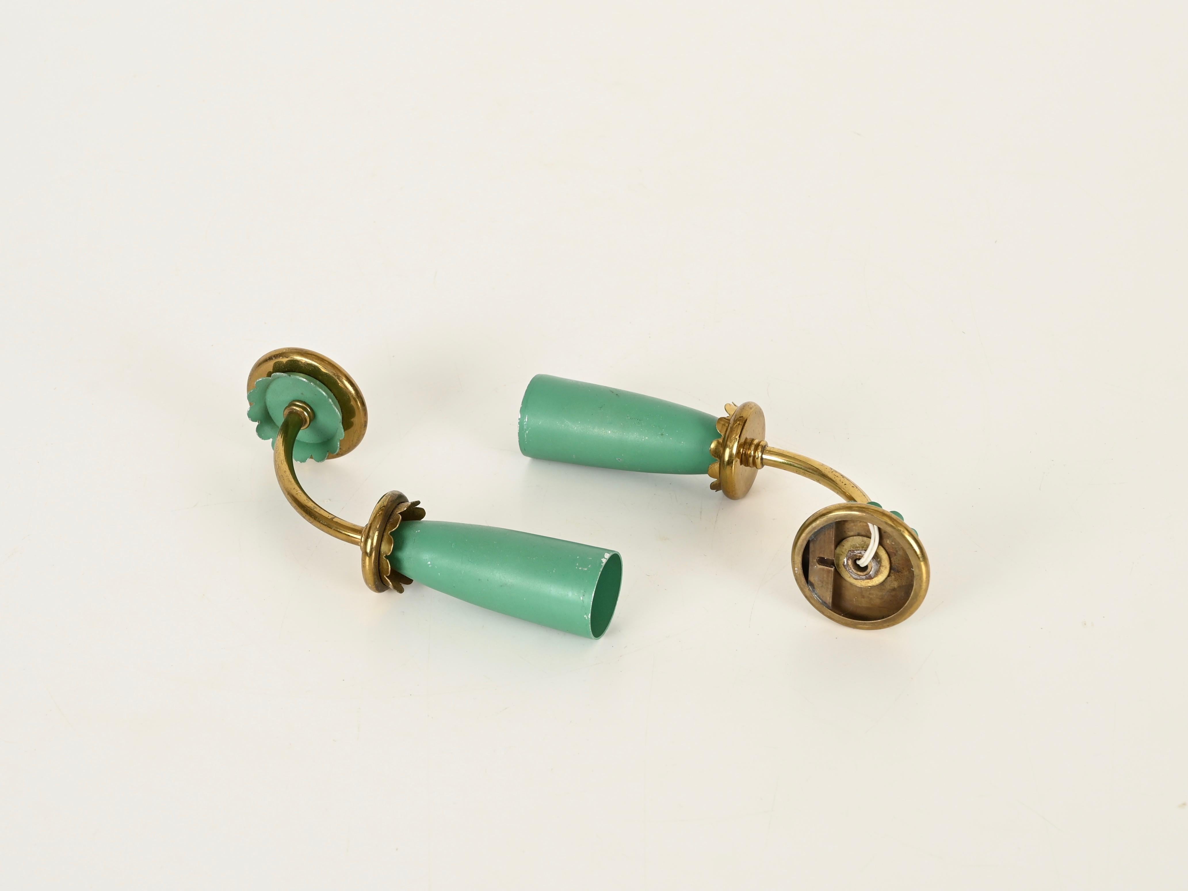 Métal Paire d'appliques en laiton et métal vert par Oscar Torlasco, Italie, années 1950 en vente