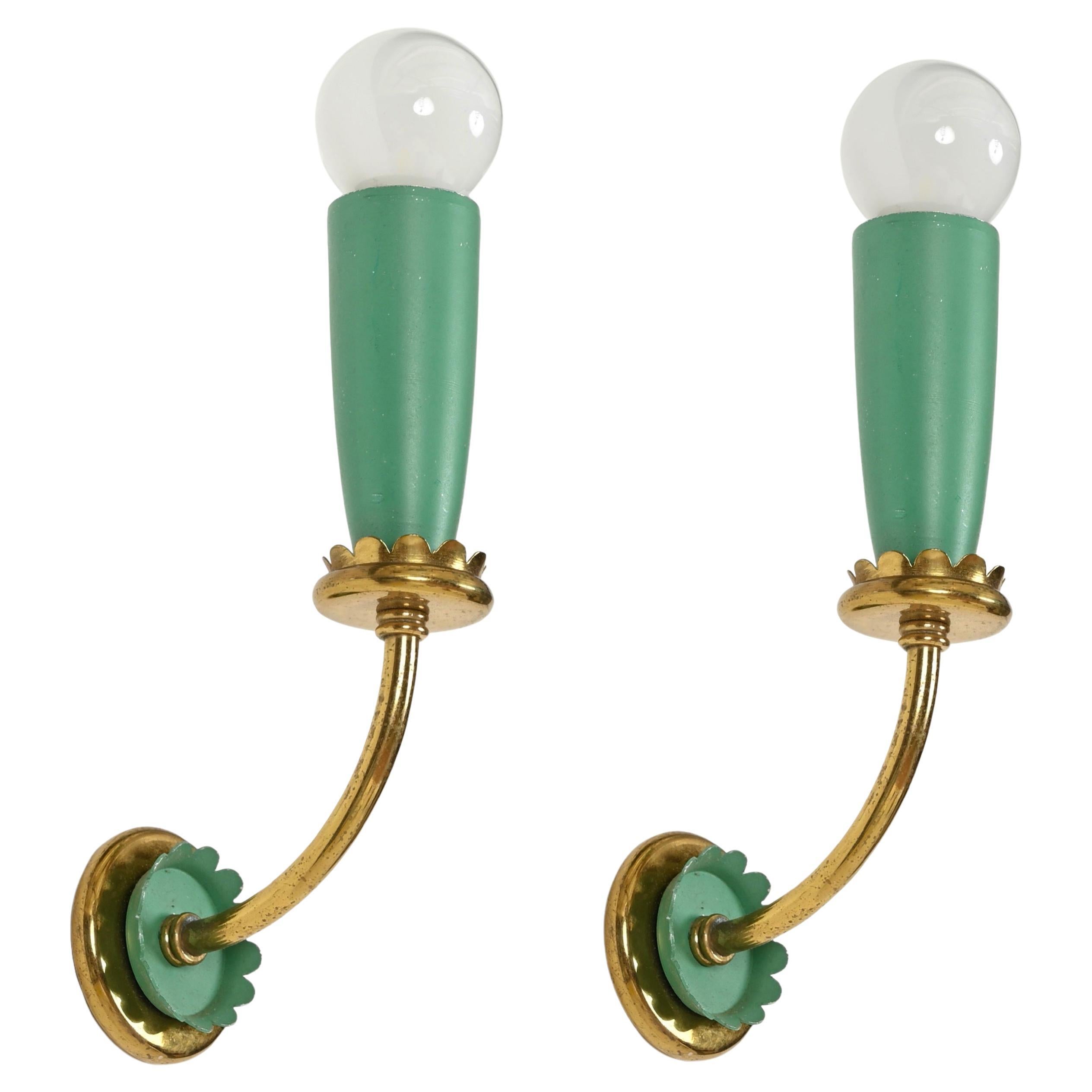 Paire d'appliques en laiton et métal vert par Oscar Torlasco, Italie, années 1950 en vente