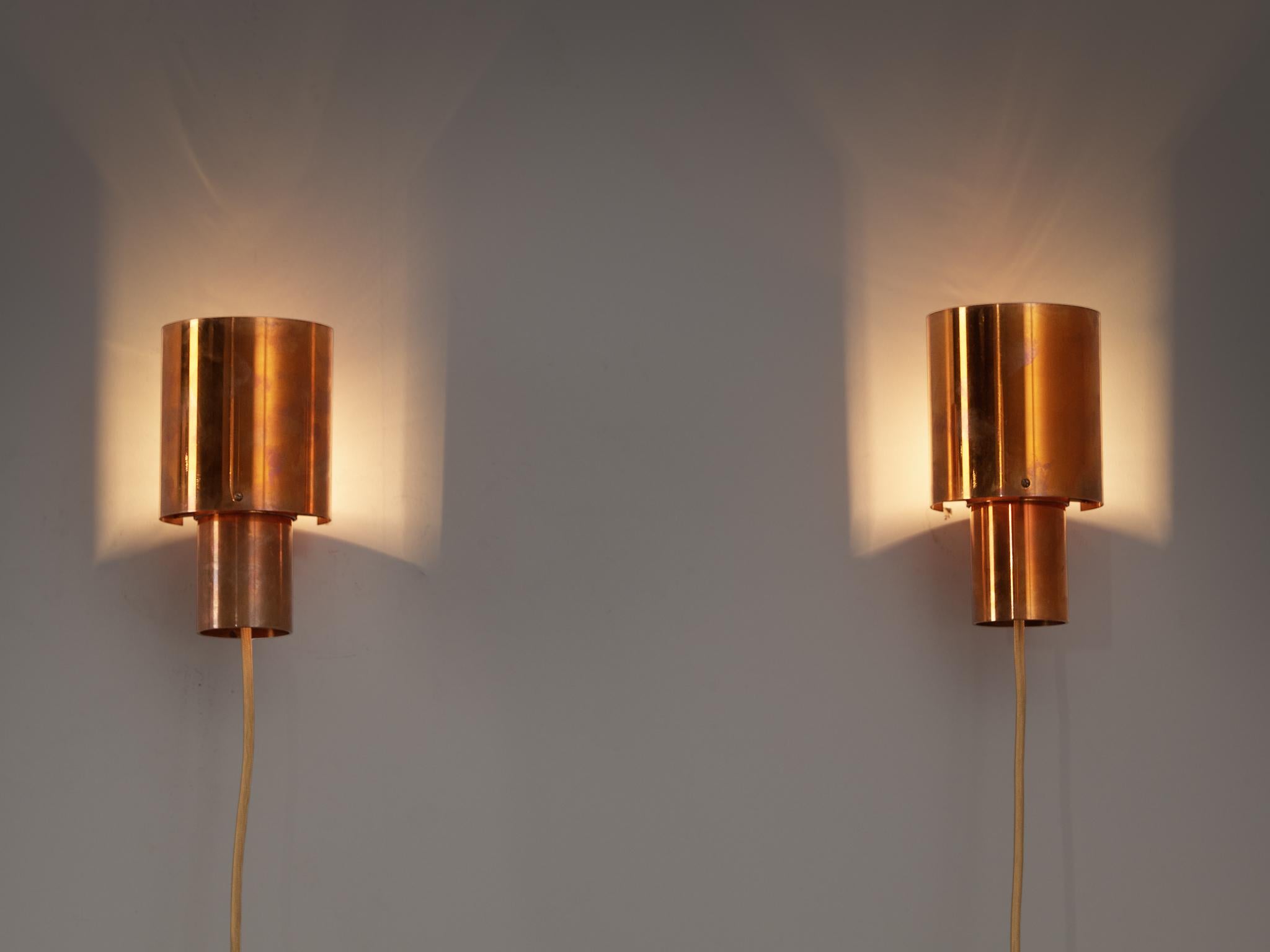 Late 20th Century Pair of Wall Lights in Copper