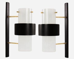 Coppia di applique in perspex, ottone e metallo laccato, Lunel, Francia 1960 circa