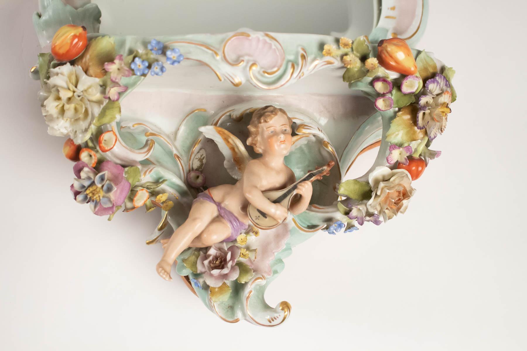 Late 19th Century Pair of Wall Lights in Two Porcelain 19th Century Representative of Loves