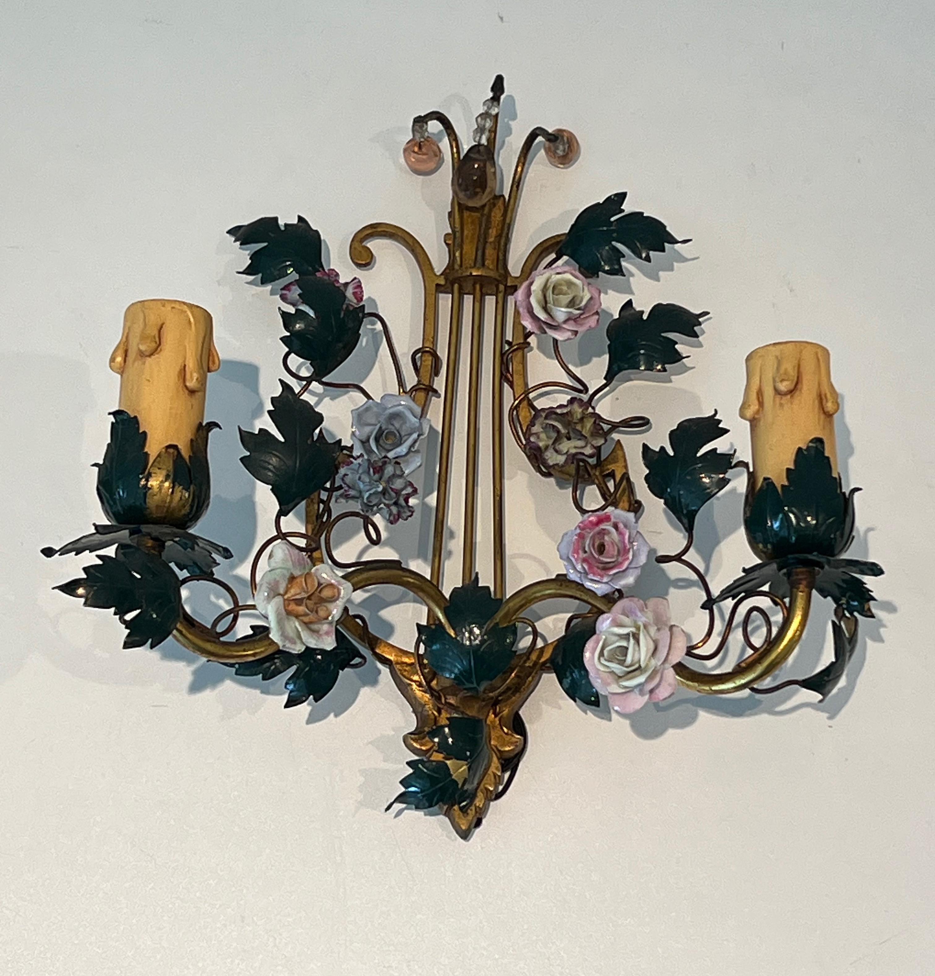 Paire de Lights en bronze, métal patiné  Fleurs et porcelaine en vente 5