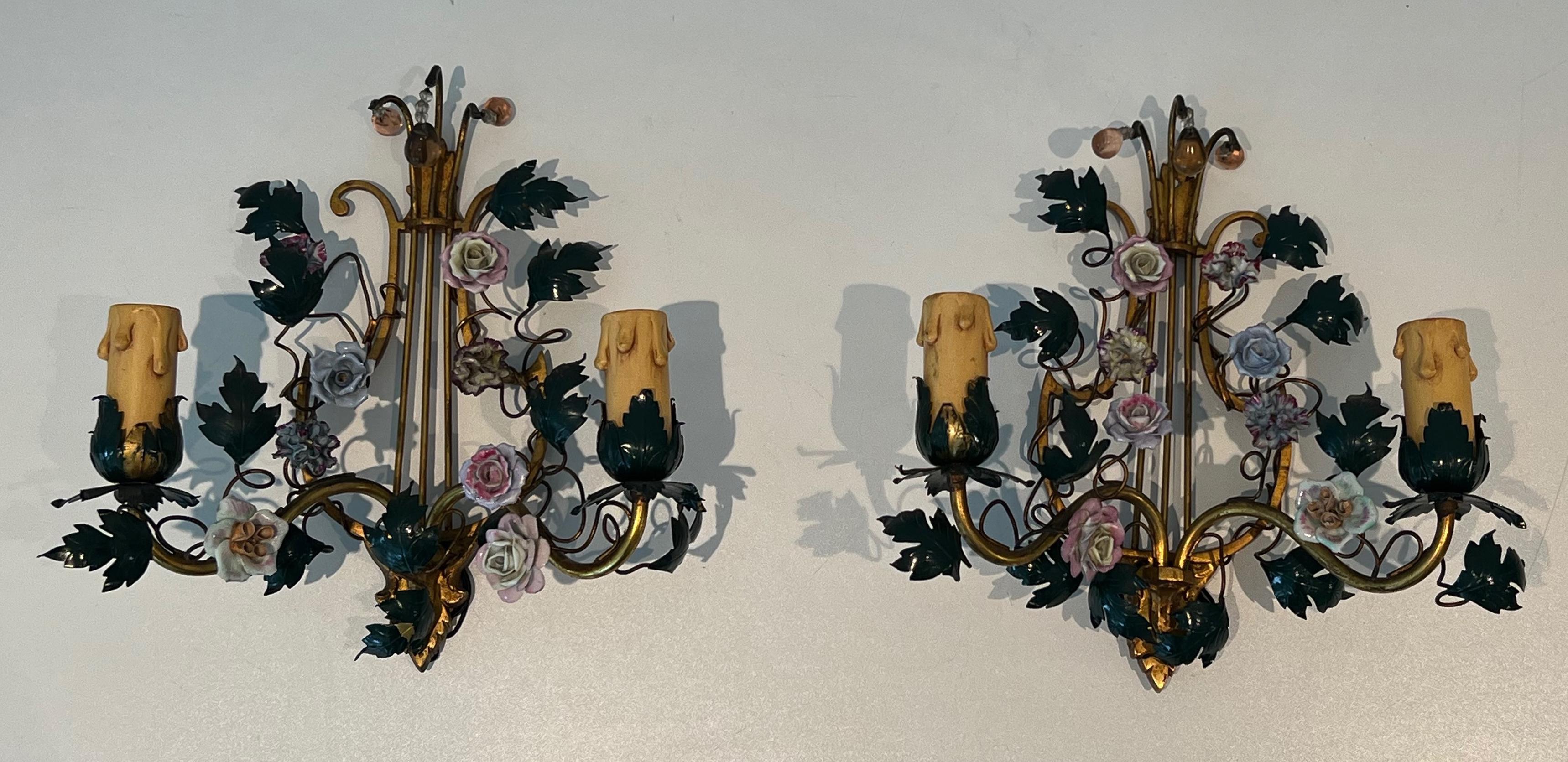 Paire de Lights en bronze, métal patiné  Fleurs et porcelaine en vente 10