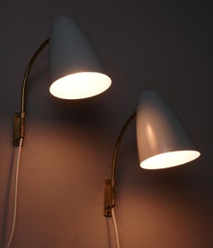 Coppia di lampade da parete modello 3054, Lisa Johansson-Pape, Stockmann-Orno, anni '50