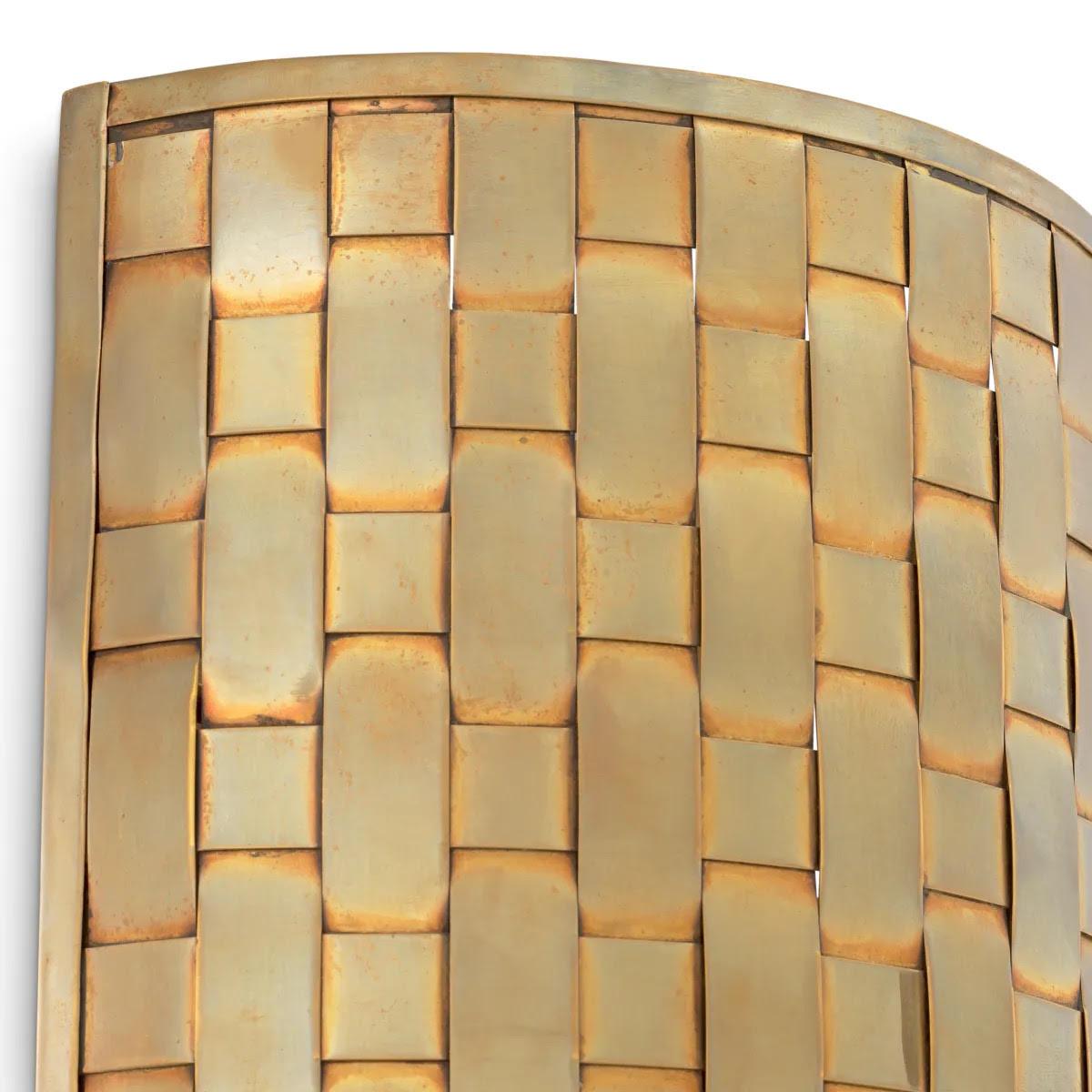 Pareja de Apliques de Pared, Latón Patinado, Silueta Elegante. Siglo XXI y contemporáneo en venta