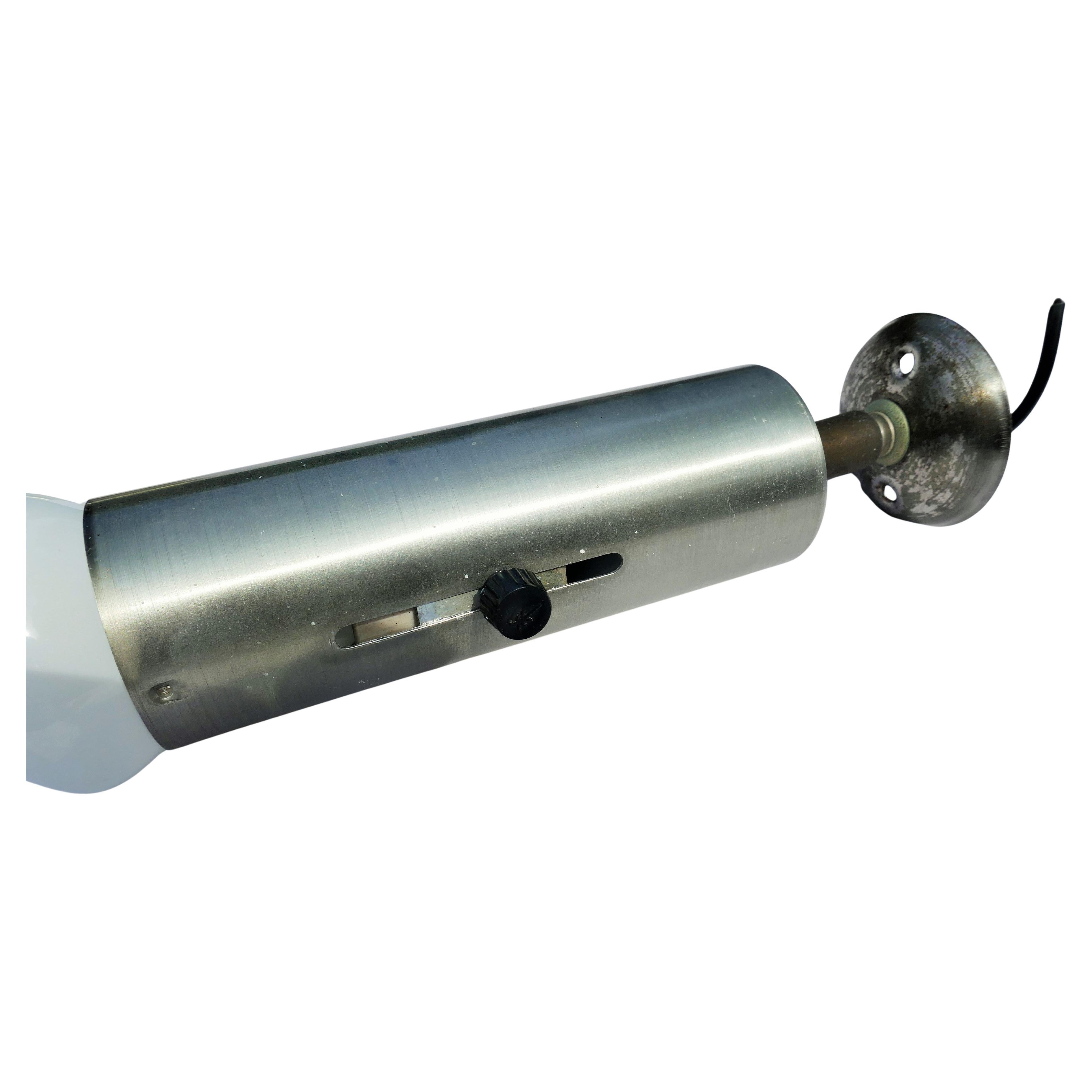 Ein Paar Wandleuchten, hergestellt von La Palma. Stilnovo Arteluce Stil (Metall) im Angebot