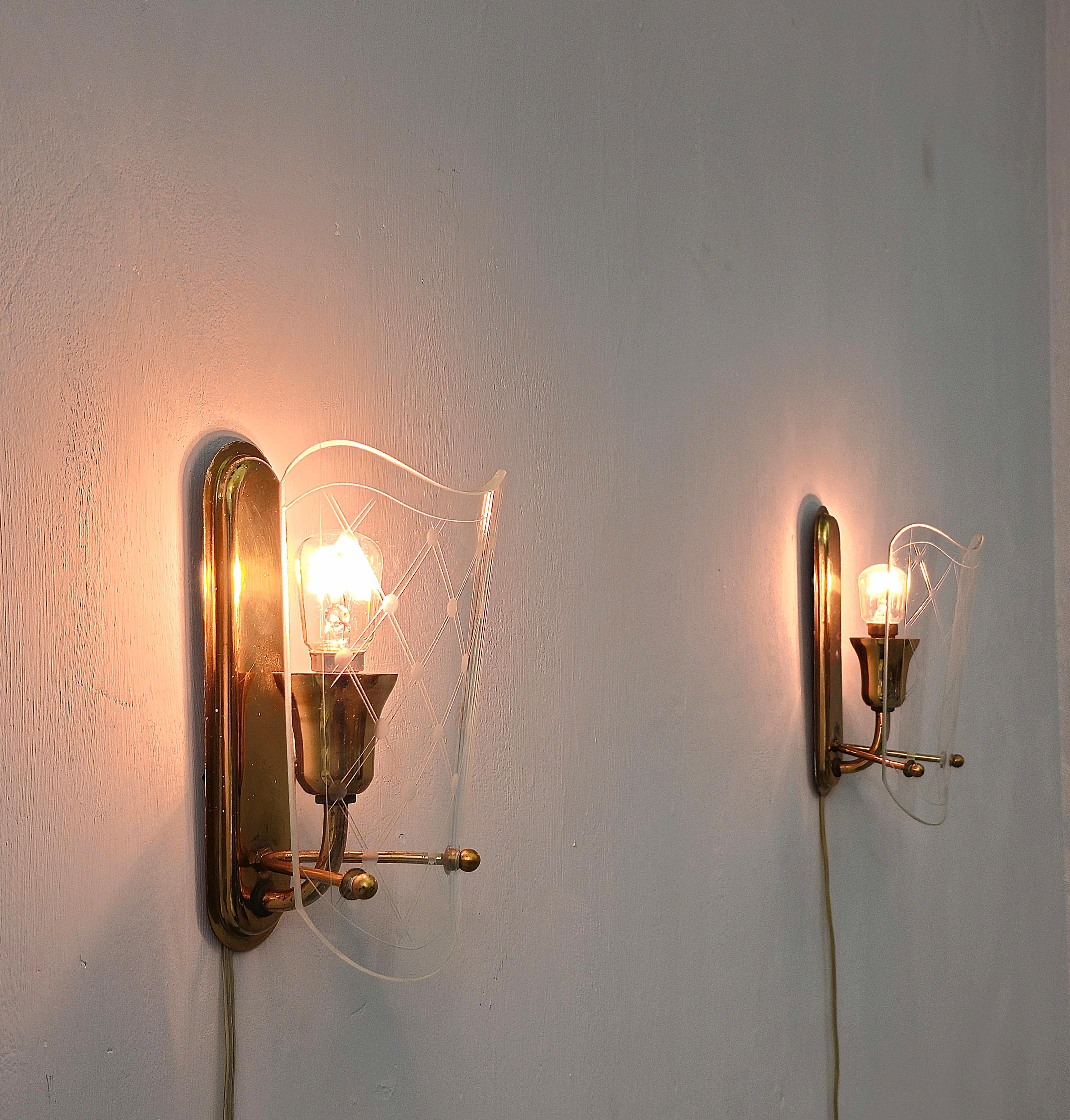 Pair of Wall Lights Sconces Brass Decorated Glass Midcentury Italian Design 1950 3