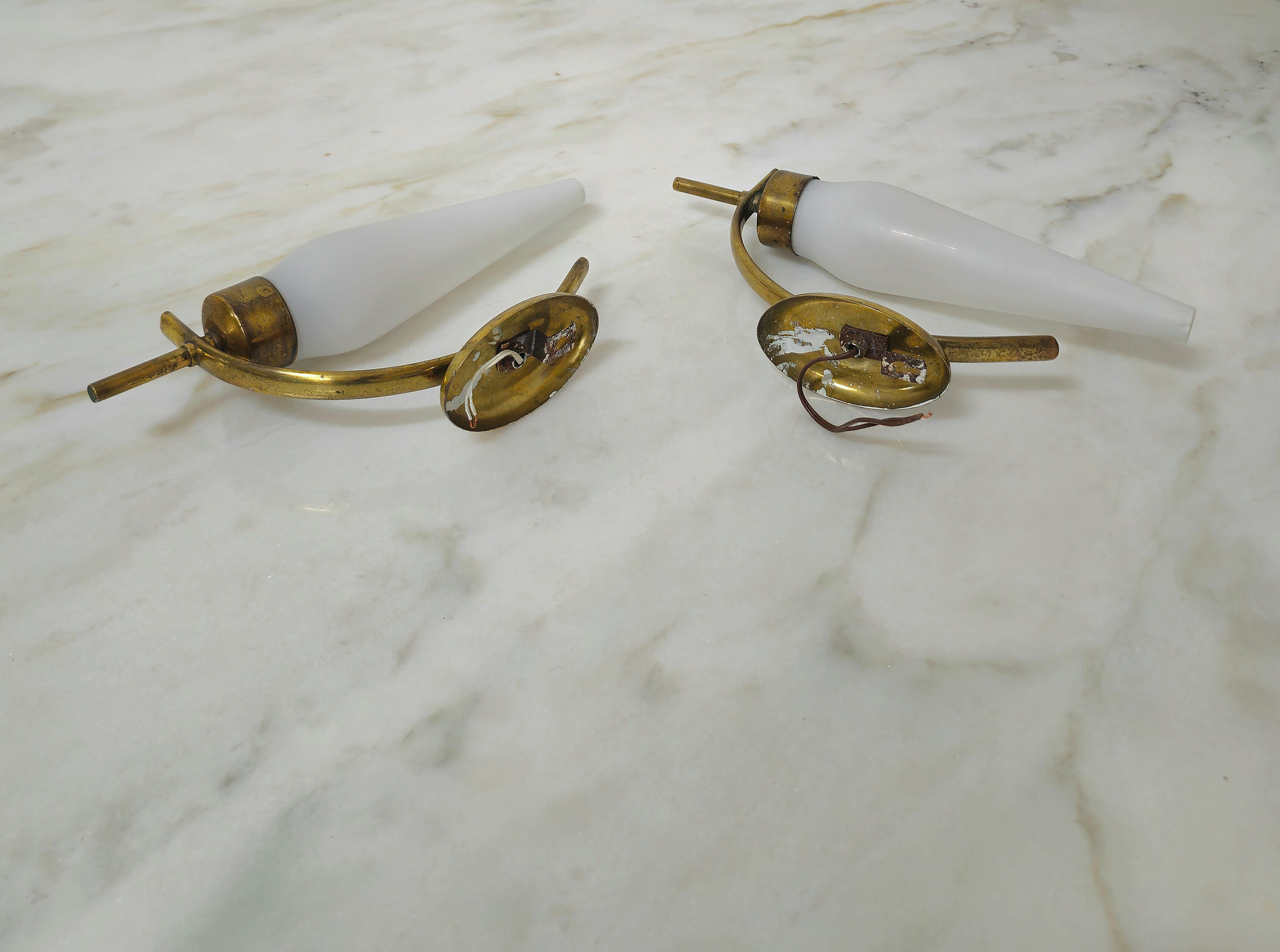 Pair of Wall Lights Sconces Brass Opaline Glass Midcentury Italian Design 1960s  For Sale 8