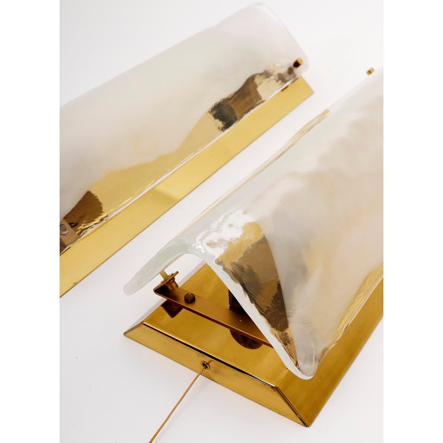 Pair of Wall Lights Sconces by J.T. Kalmar, Brass Clear Milk Murano Glass, 1970s For Sale 2