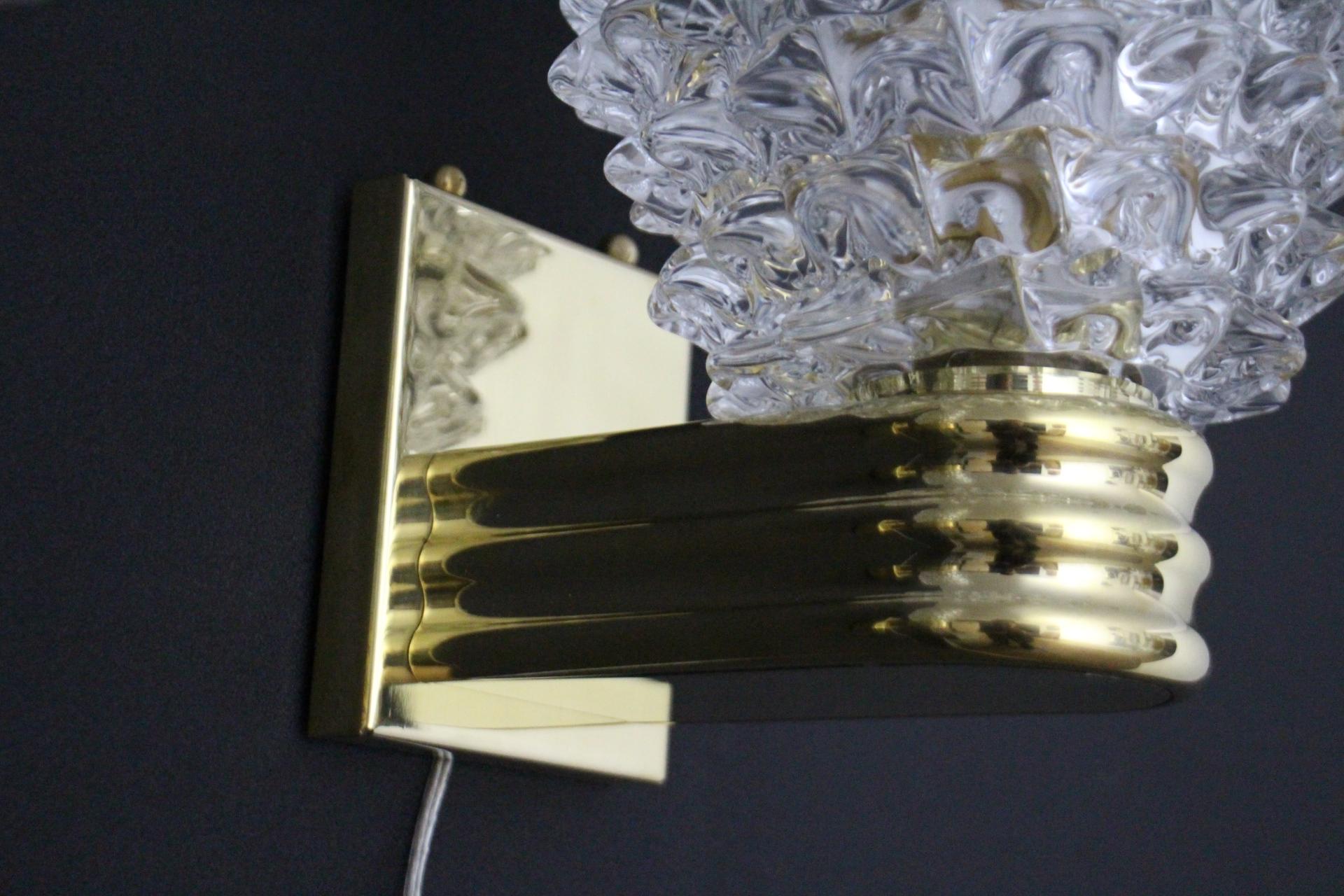 Hand-Crafted Pair of Wall Lights Sconces in Rostrato Murano Glass in the Style of Barovier For Sale
