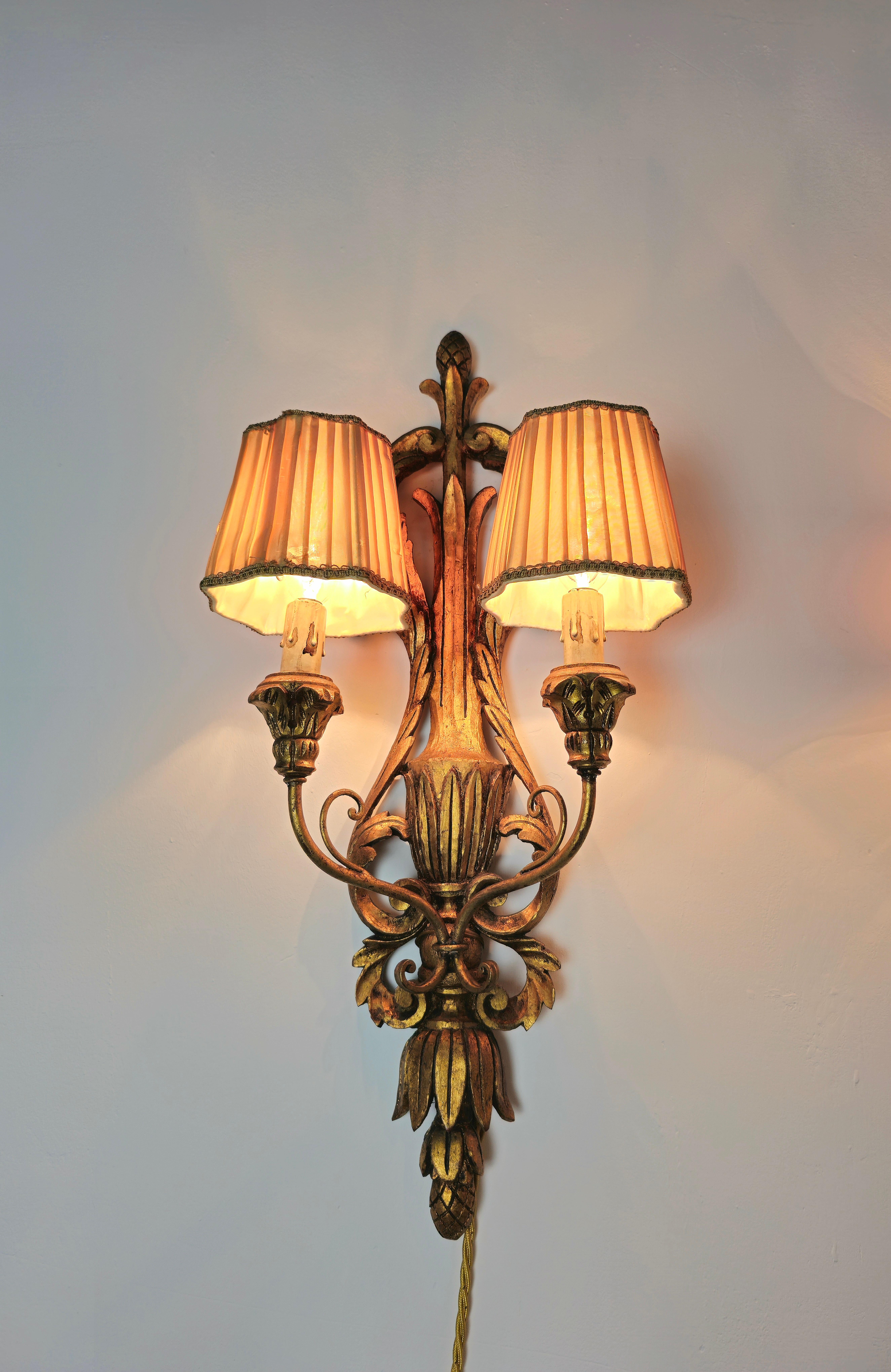 20th Century Pair of Wall Lights Sconces Wood Carved Silk Midcentury Italian Design 1950s  For Sale