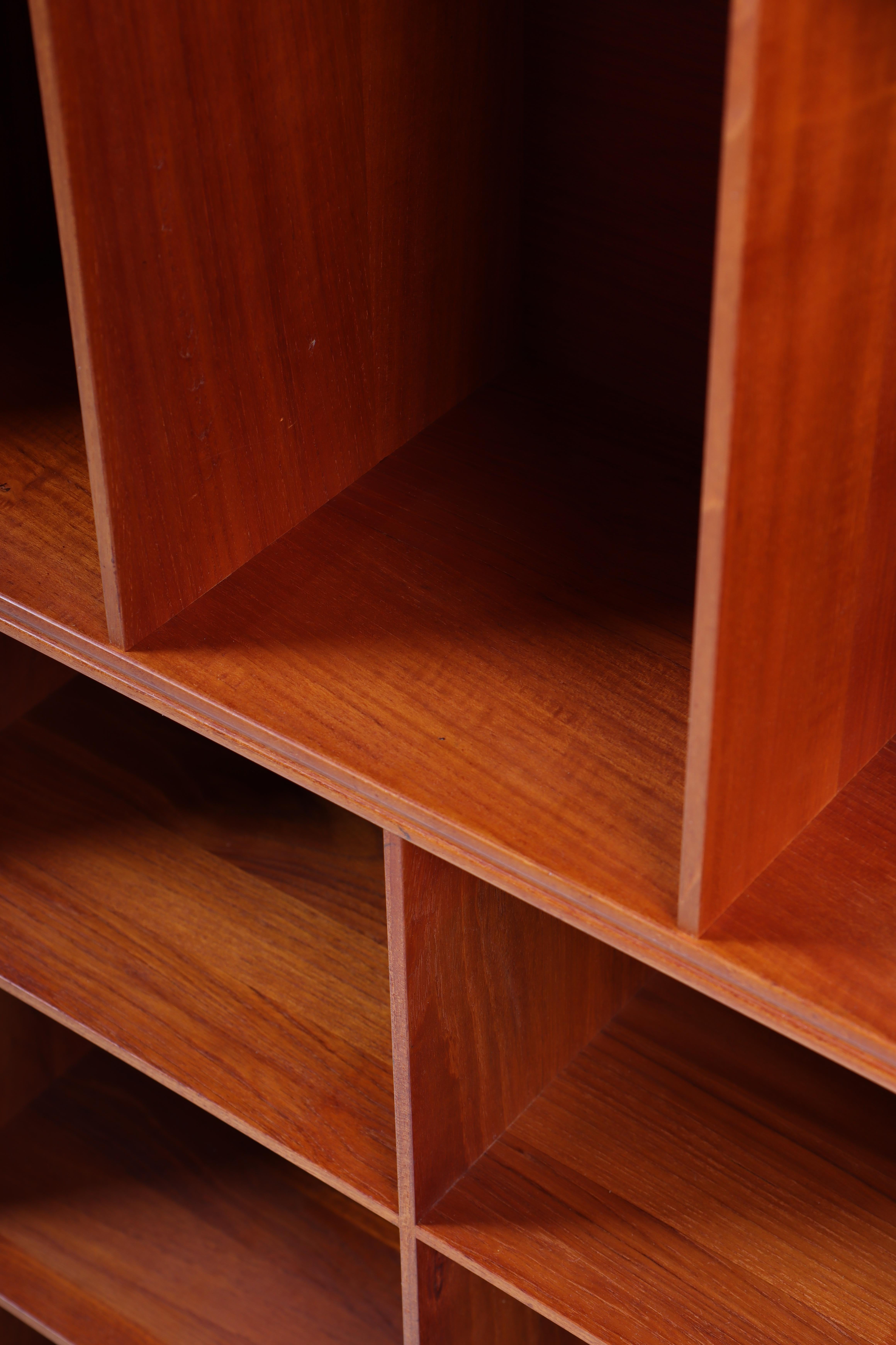 Pair of Wall-Mounted Bookcases in Solid Teak by Mogensen Koch For Sale 6