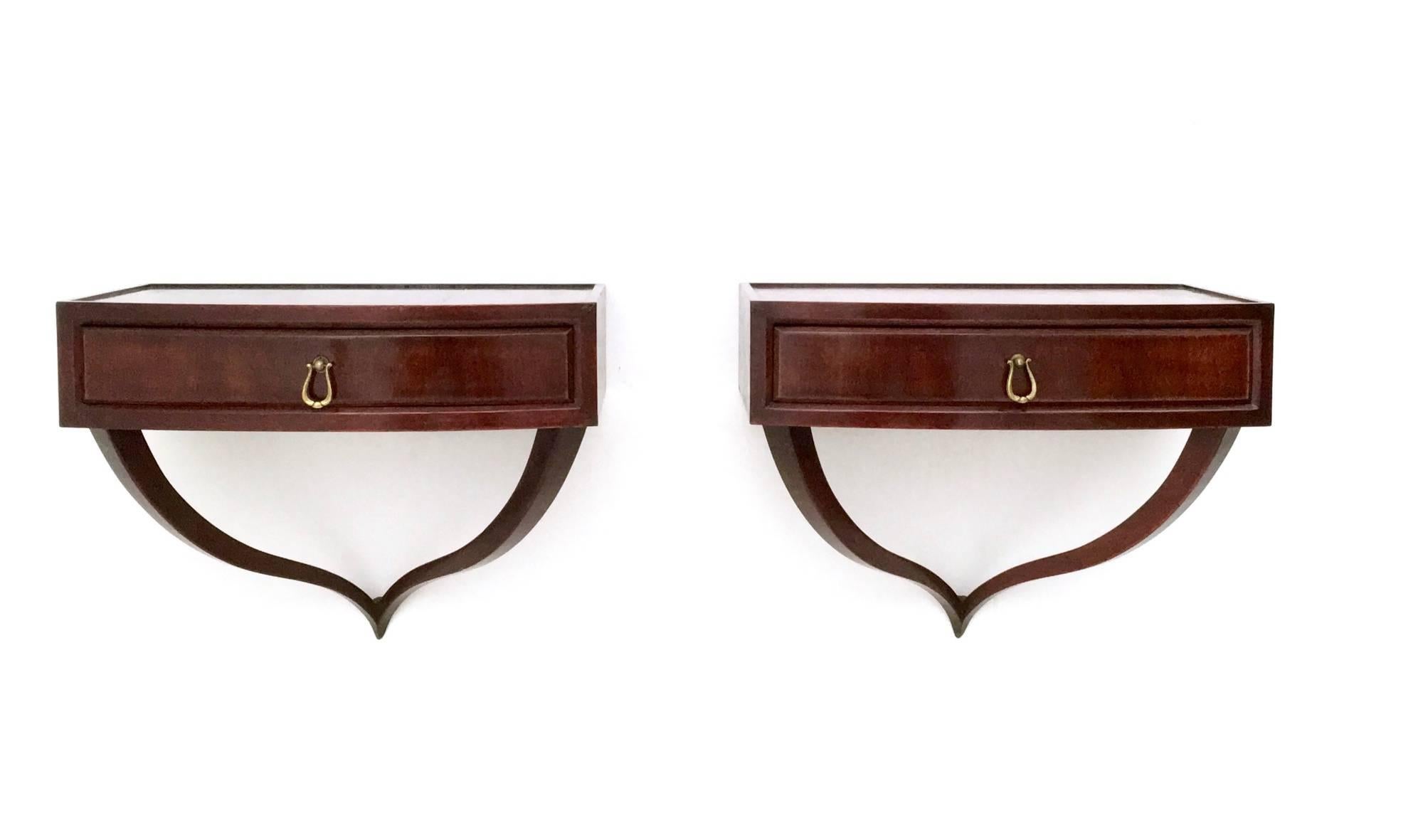 Italian Pair of Wall-Mounted Mahogany Nightstands Ascribable to Ulrich, 1940s-1950s